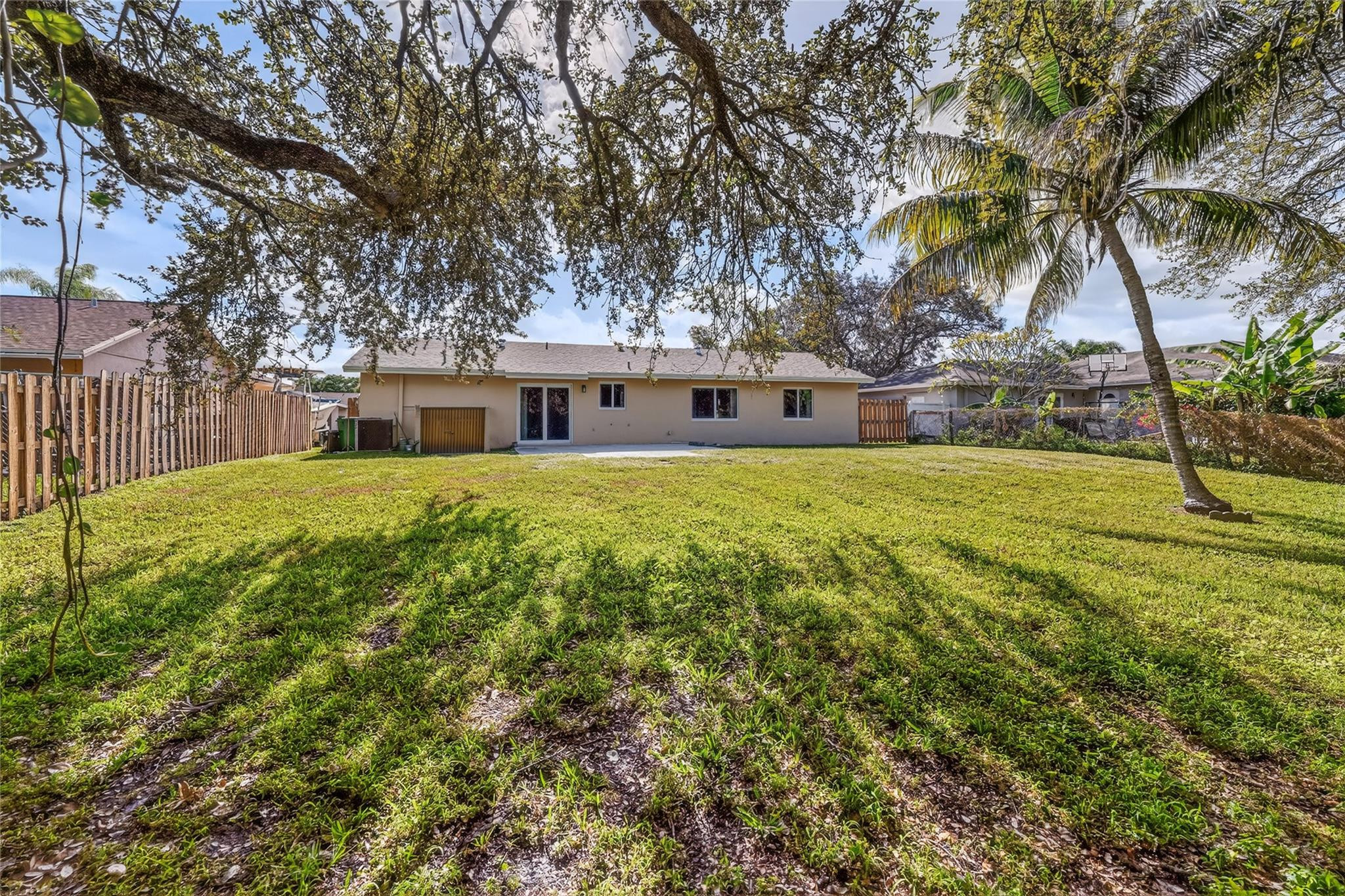 ORANGE TREE HOMES - Residential