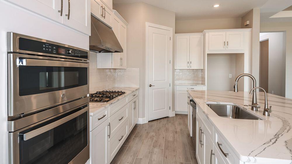 ASTOR CREEK - Residential
