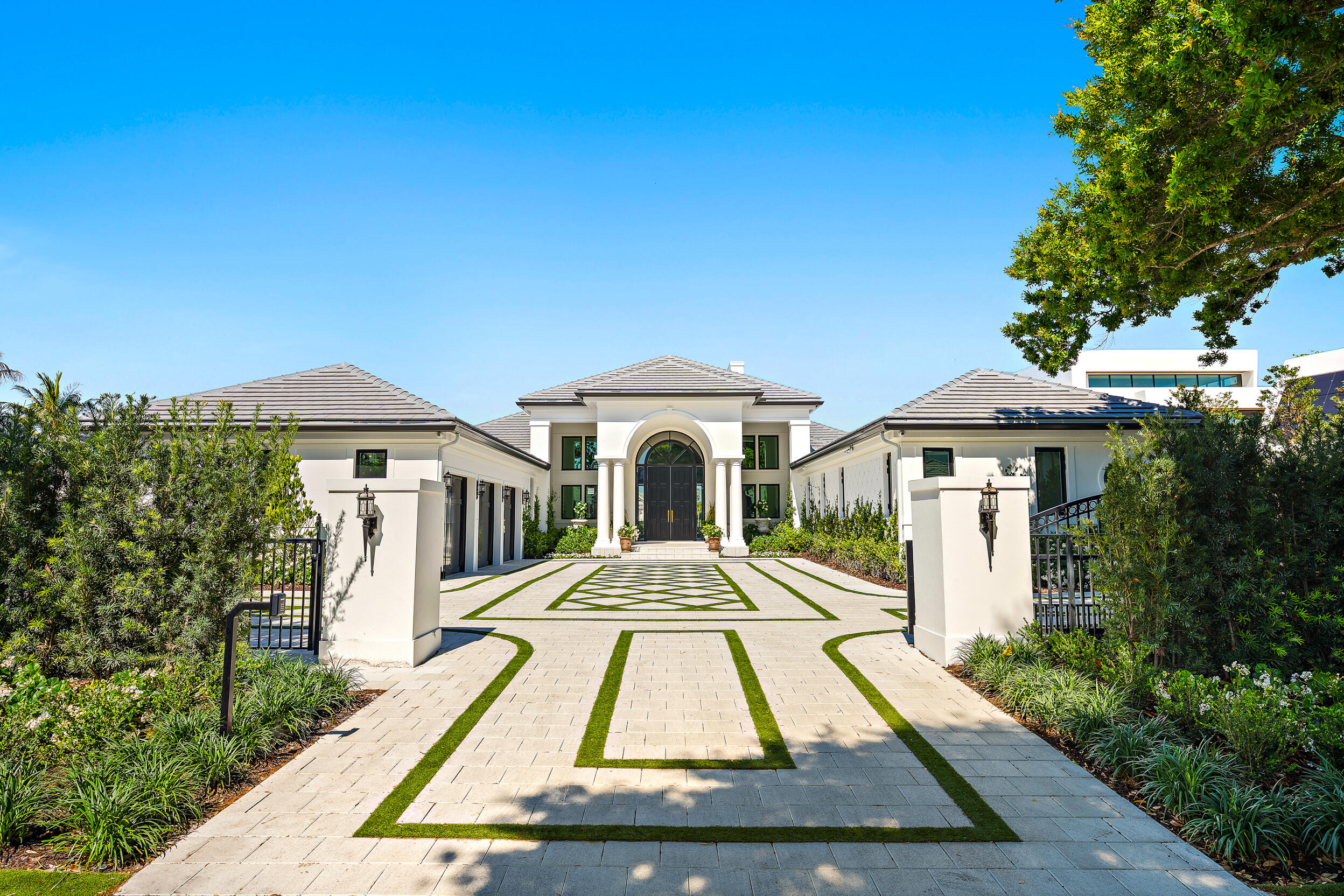 Admirals Cove - Residential