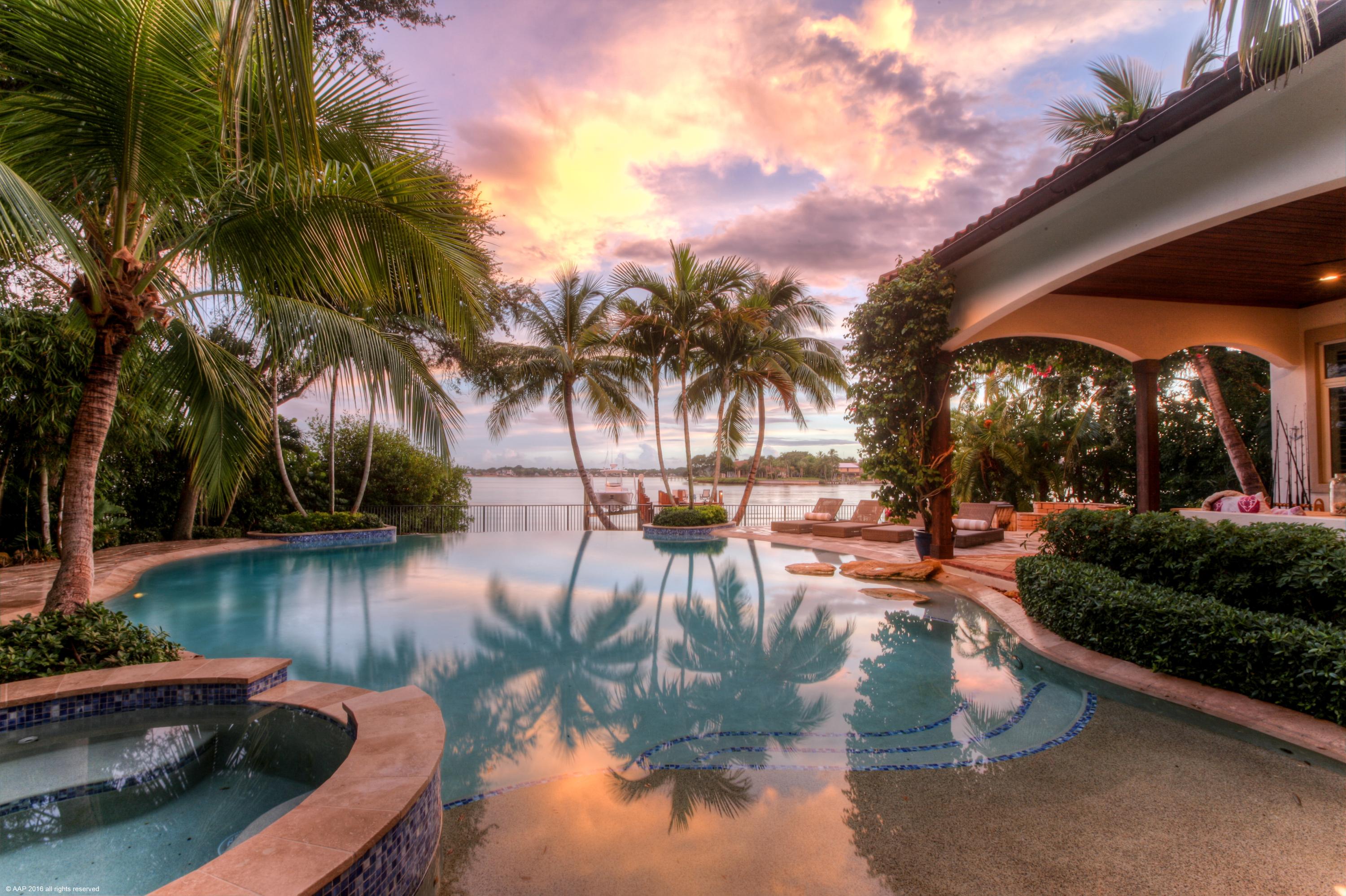 RIVERSIDE ON THE LOXAHATCHEE - Residential