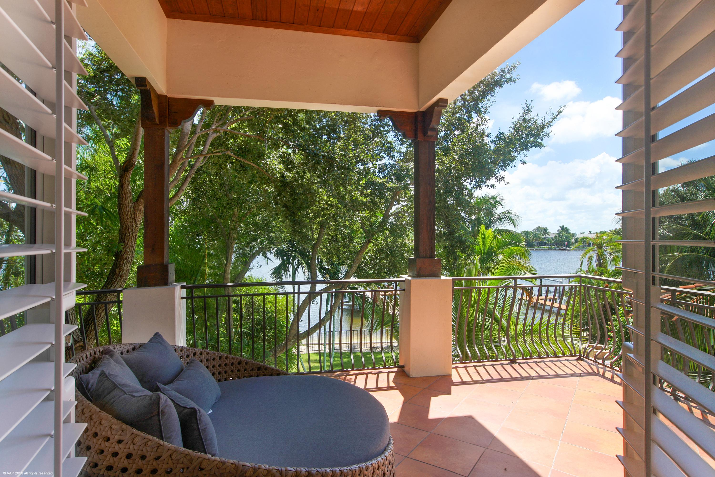 RIVERSIDE ON THE LOXAHATCHEE - Residential
