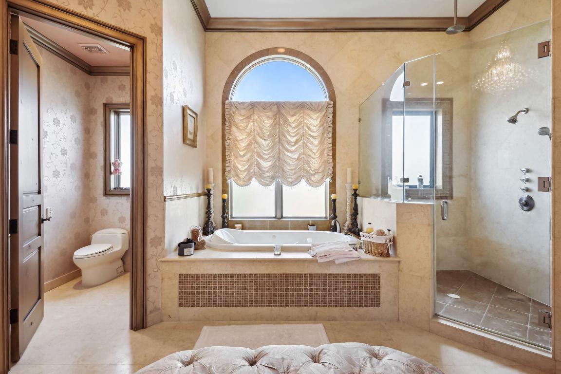 VENETIAN ISLES 1ST SEC - Residential