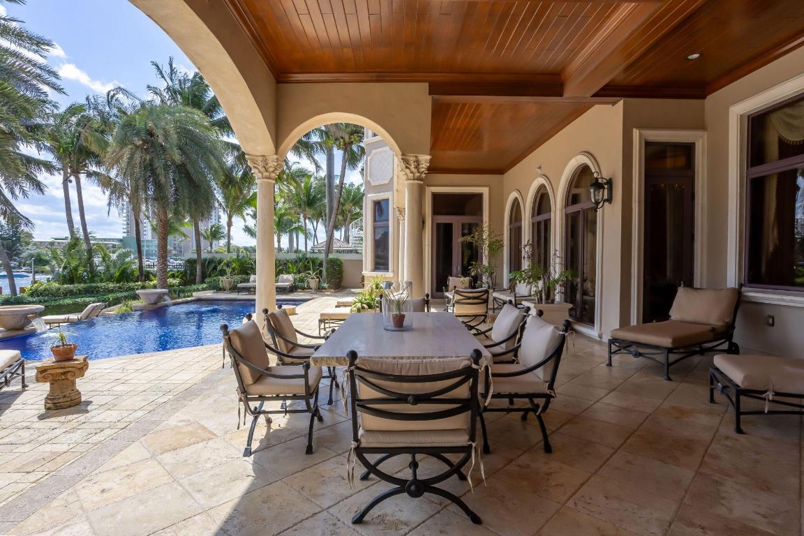 VENETIAN ISLES 1ST SEC - Residential