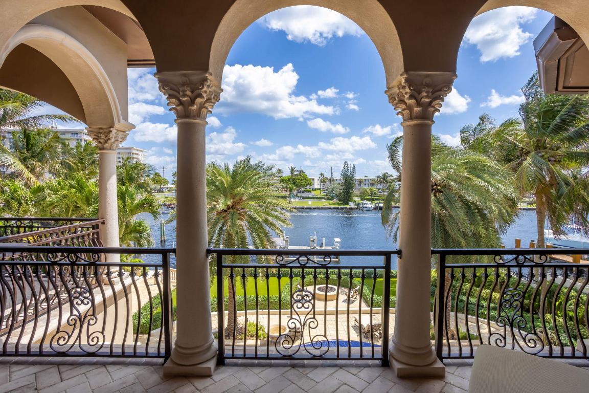 VENETIAN ISLES 1ST SEC - Residential