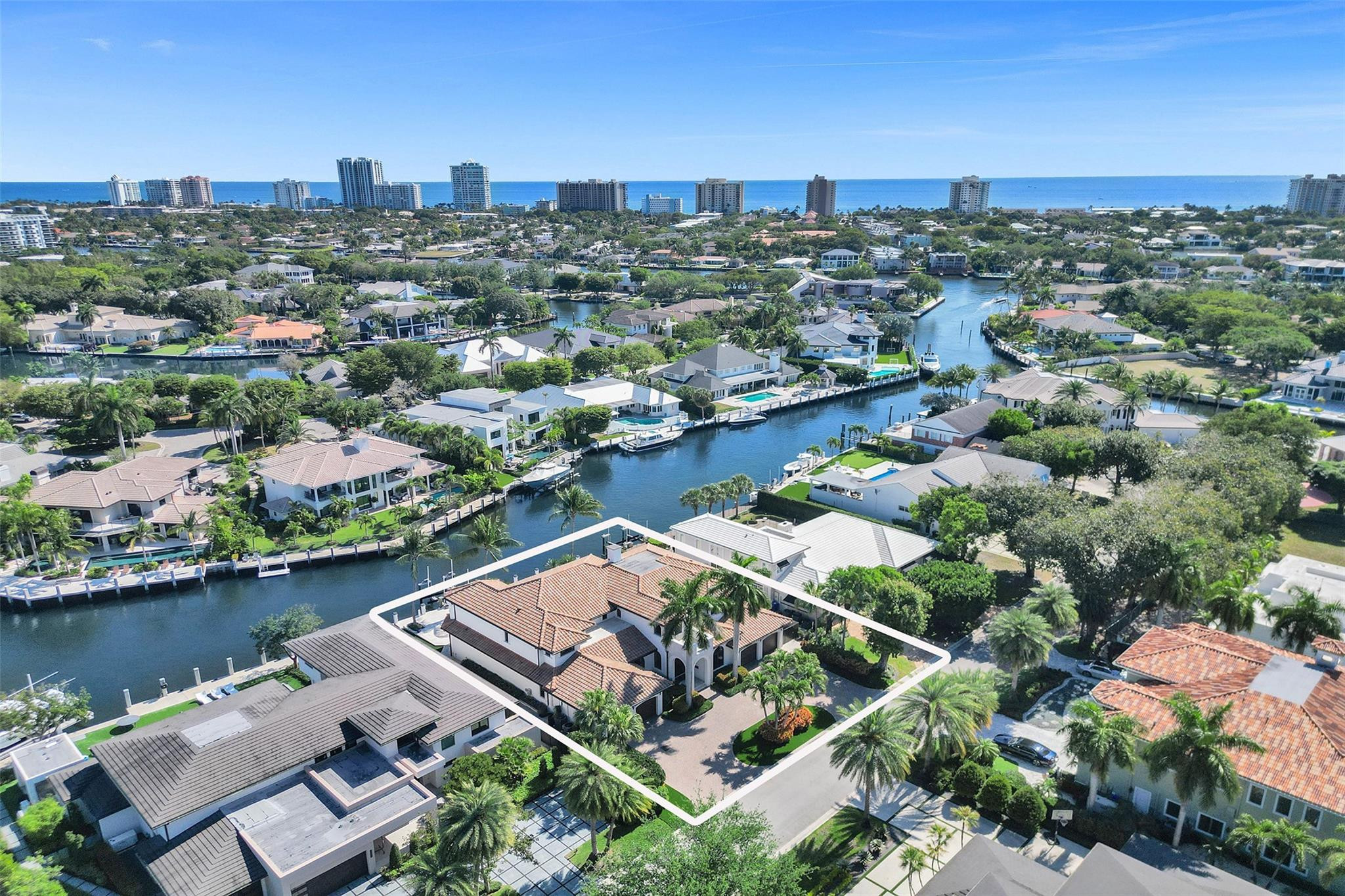 BAY COLONY - Residential