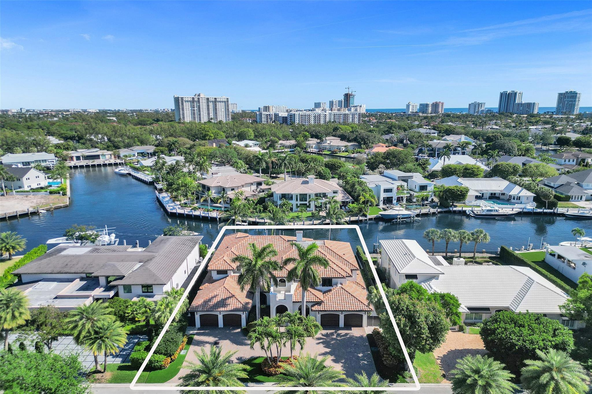 BAY COLONY - Residential