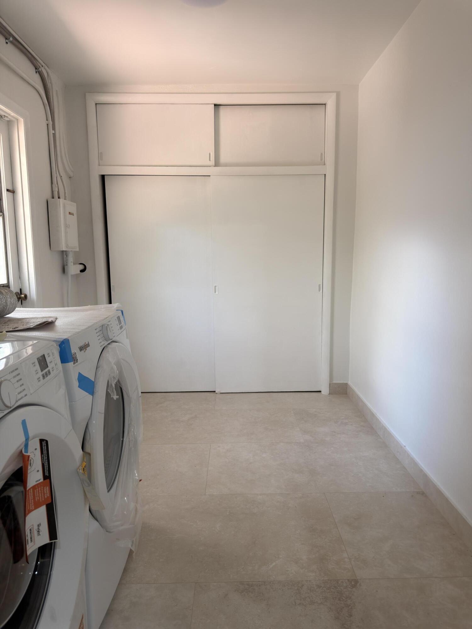 HEFTLER HOMES SUNSET PARK SEC 1 - Residential Lease