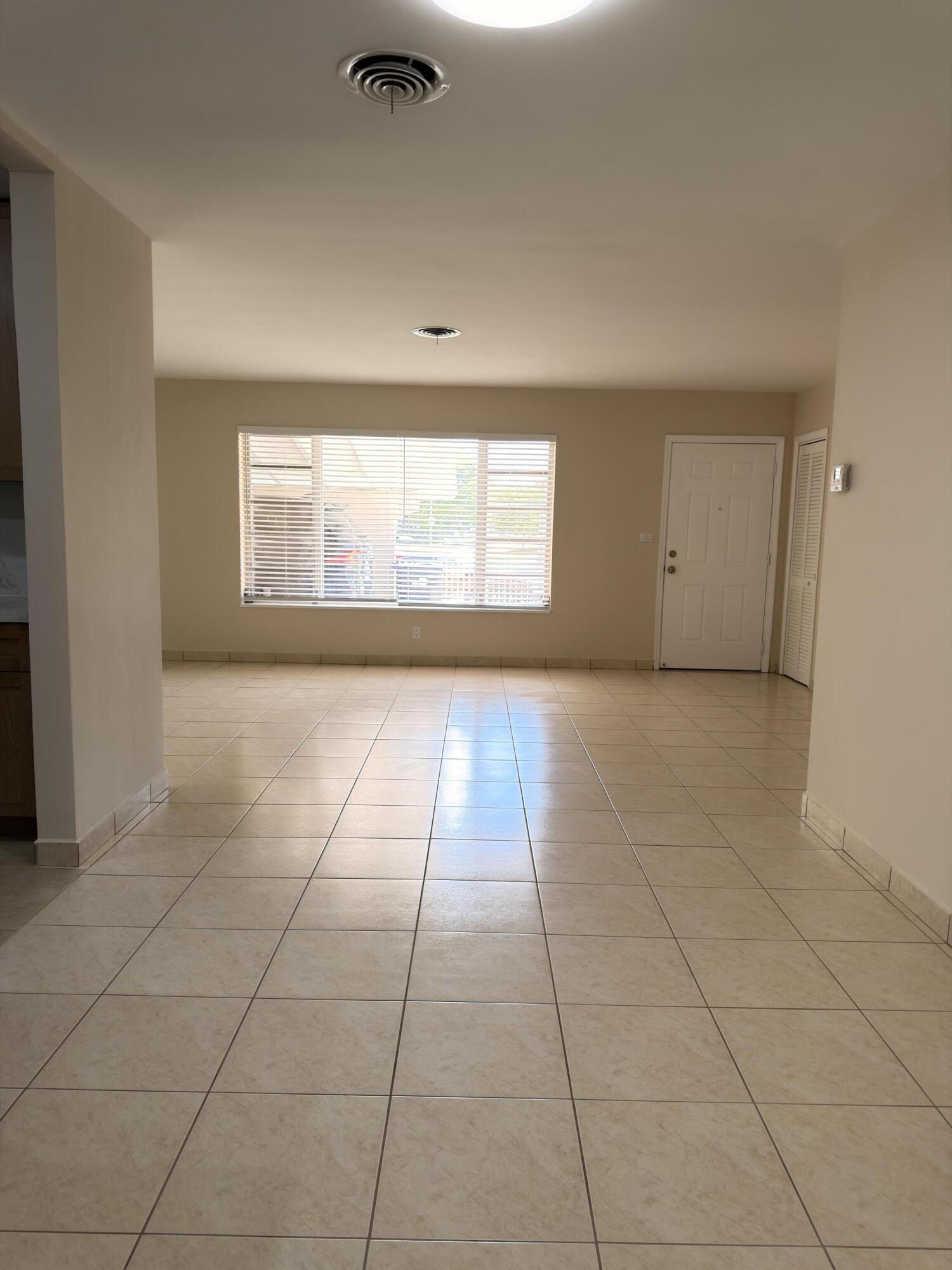 HEFTLER HOMES SUNSET PARK SEC 1 - Residential Lease