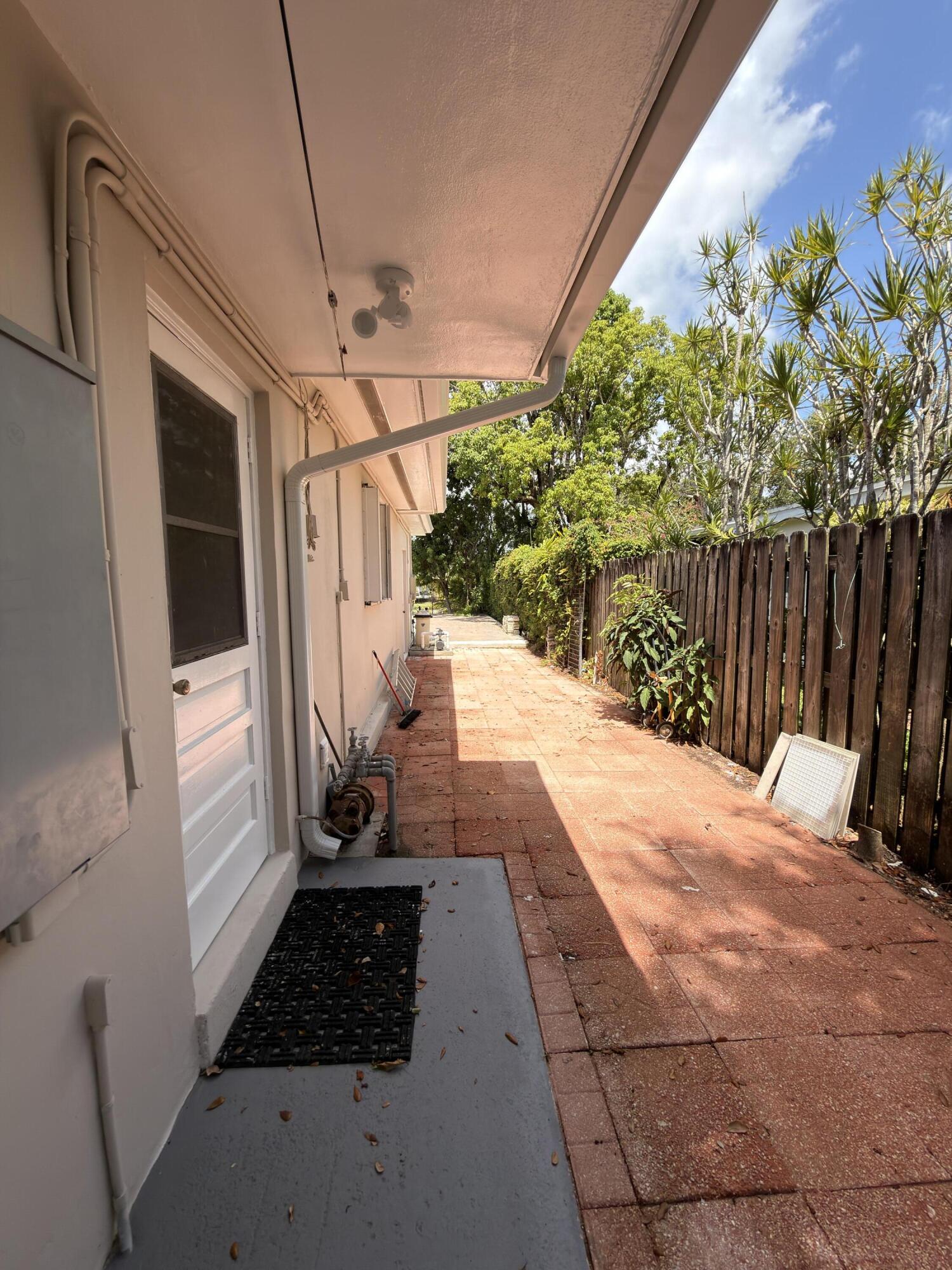 HEFTLER HOMES SUNSET PARK SEC 1 - Residential Lease