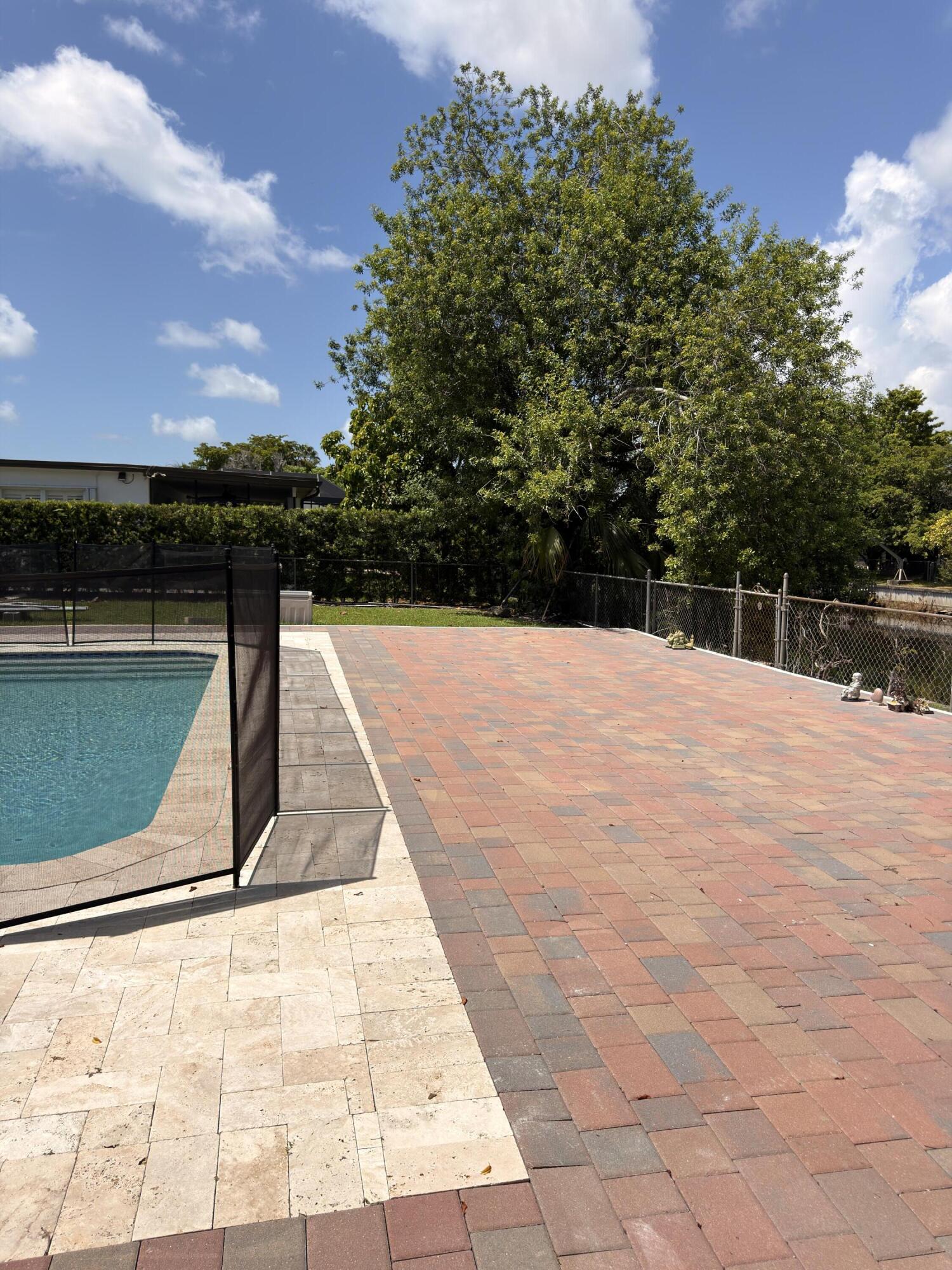 HEFTLER HOMES SUNSET PARK SEC 1 - Residential Lease