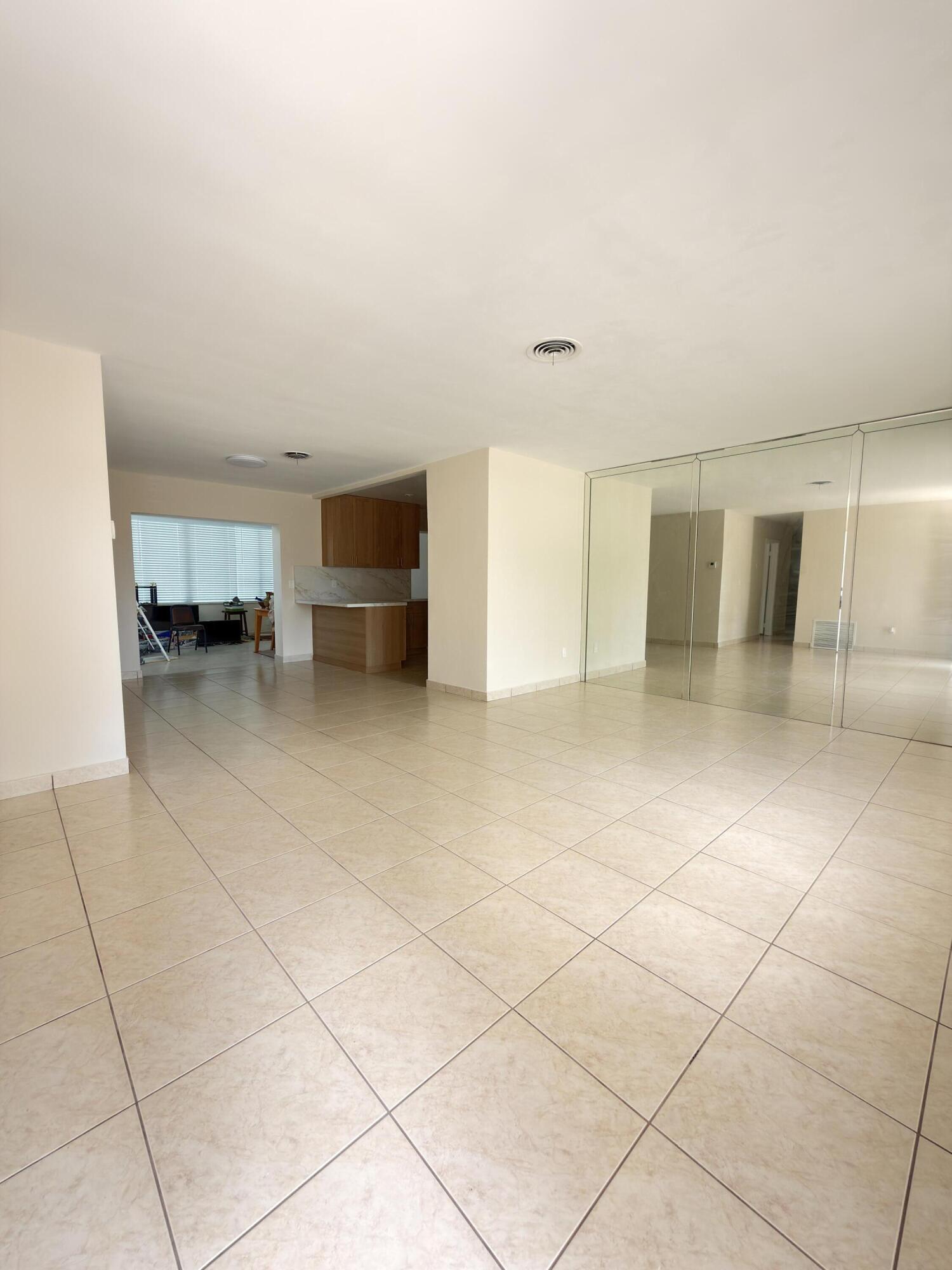 HEFTLER HOMES SUNSET PARK SEC 1 - Residential Lease