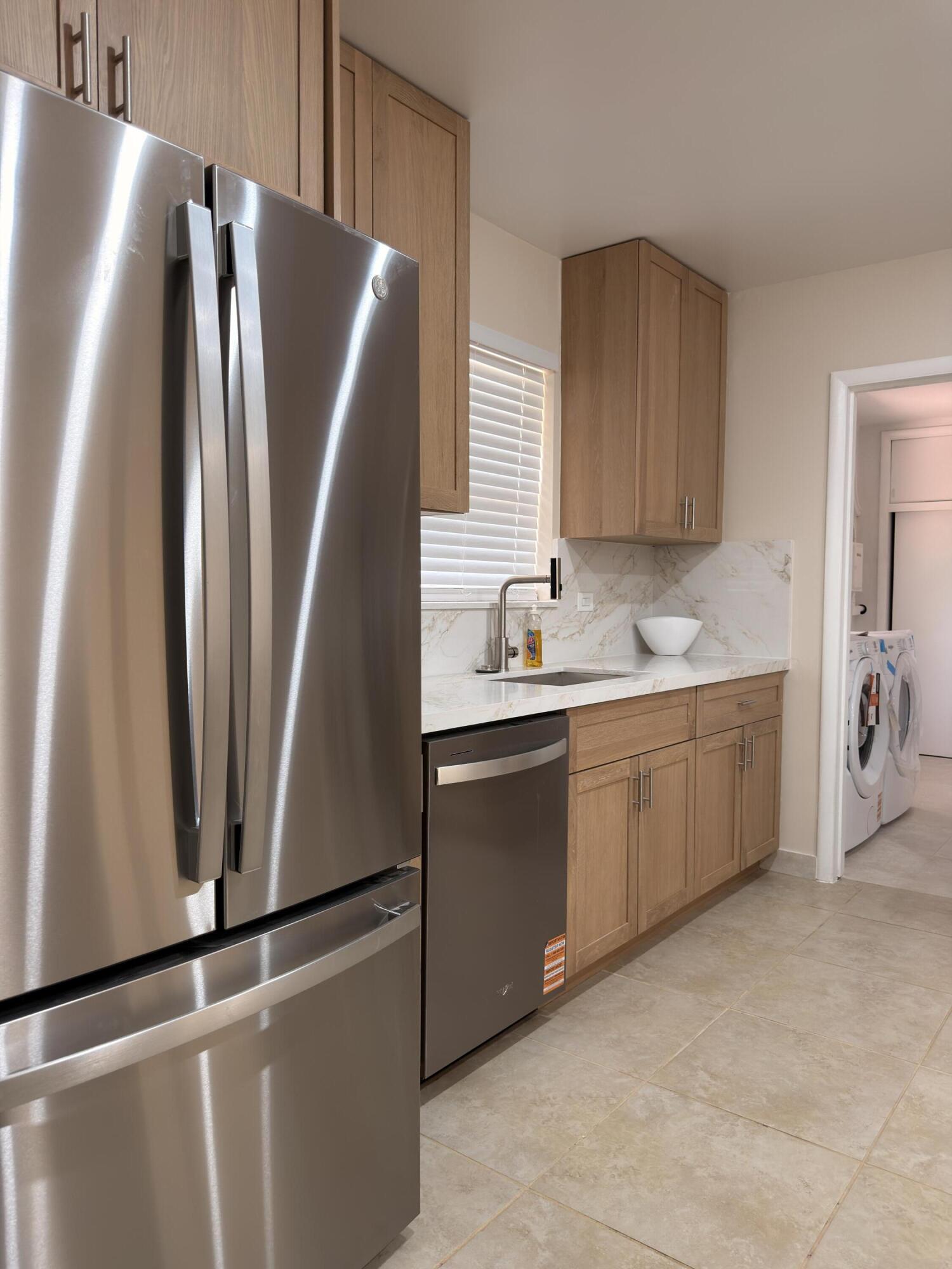 HEFTLER HOMES SUNSET PARK SEC 1 - Residential Lease