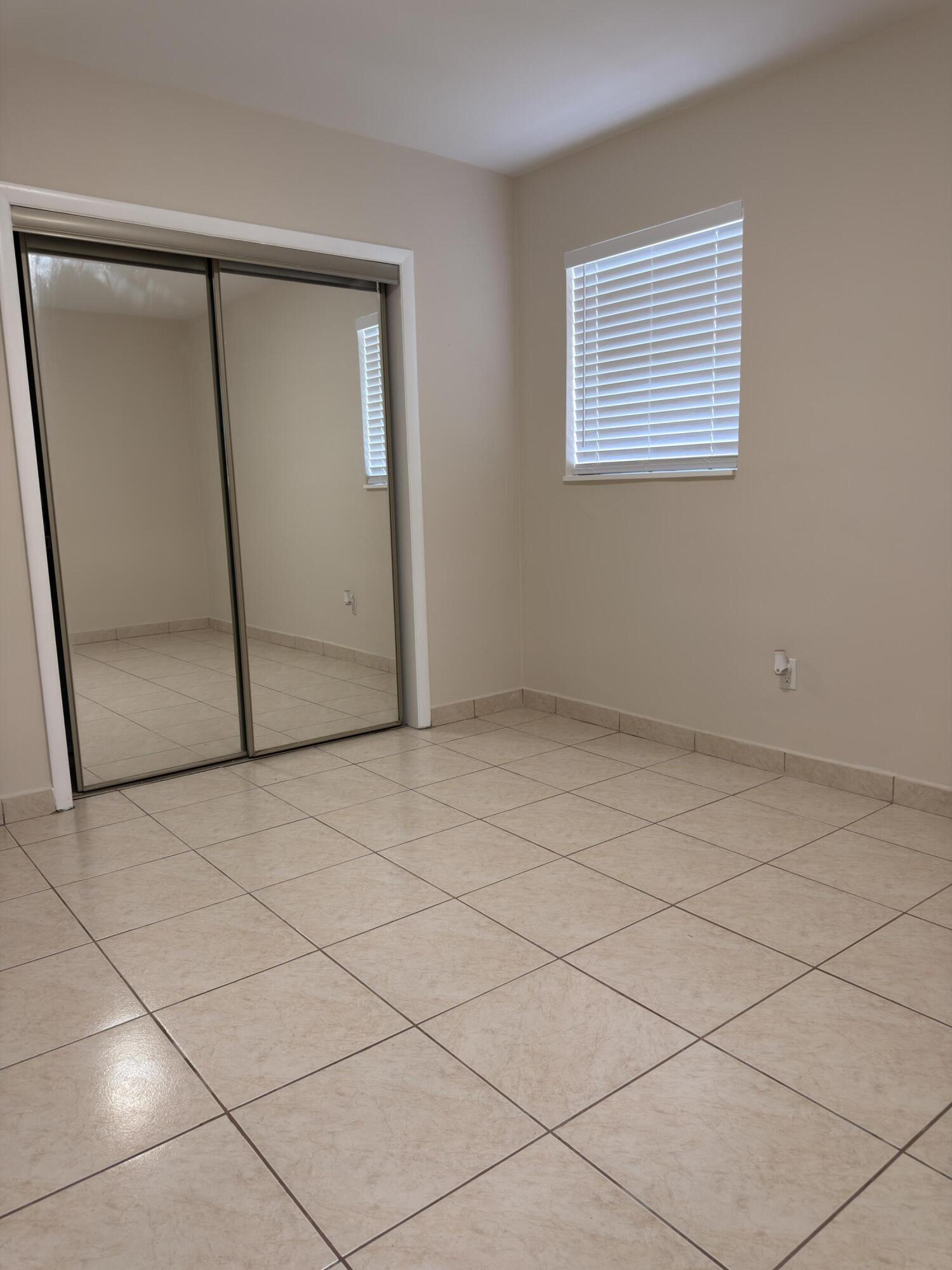 HEFTLER HOMES SUNSET PARK SEC 1 - Residential Lease