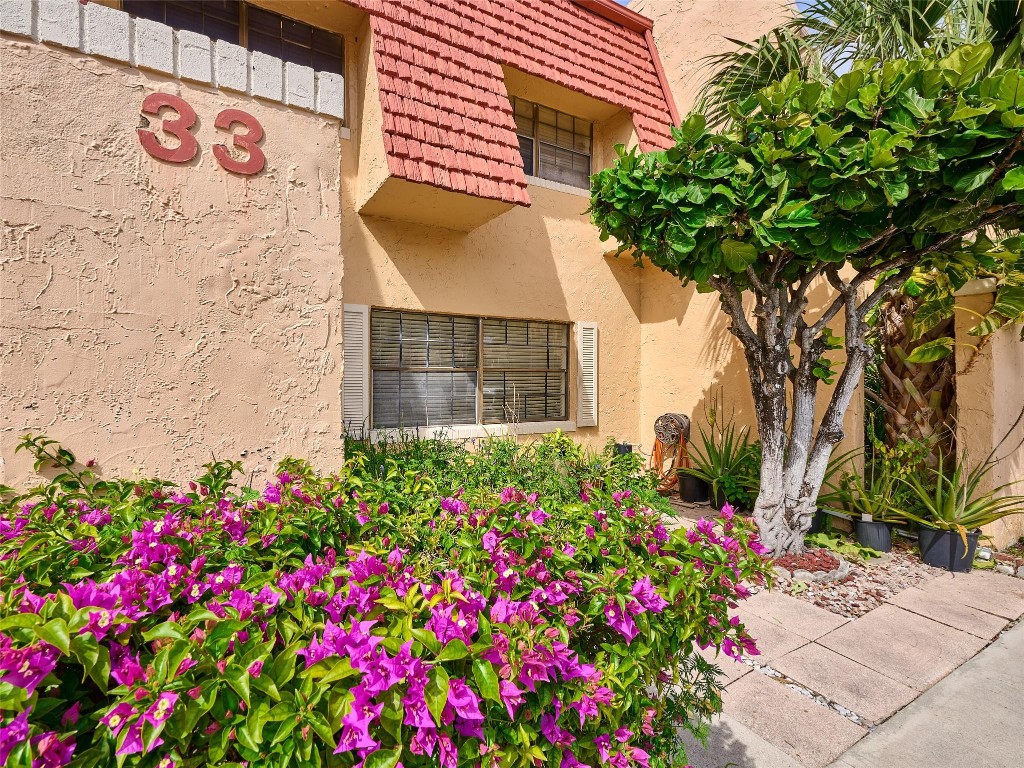 Amazing Starter Home supra  This spacious townhome features an updated kitchen, separate living and family rooms, no more search  for home. come see 3 bedrooms 2/1/2 bathrooms The master bedroom is extra large, with  unique  bathroom and large balcony. A unique opportunity to own your townhome , transforming it into your dream home. A community featuring amenities like tennis & basketball courts, playground, and  pool. The neighborhood is conveniently located near your shopping and dining needs, and various restaurants. Easy access quick commute to Ft Lauderdale. Embrace the chance to own your living space and enjoy all that Shaker Village and the Tamarac area. don't let this pass you the property is on supra bey 2/3 buy down is considered by the  property is also for rent Sellerbydou
