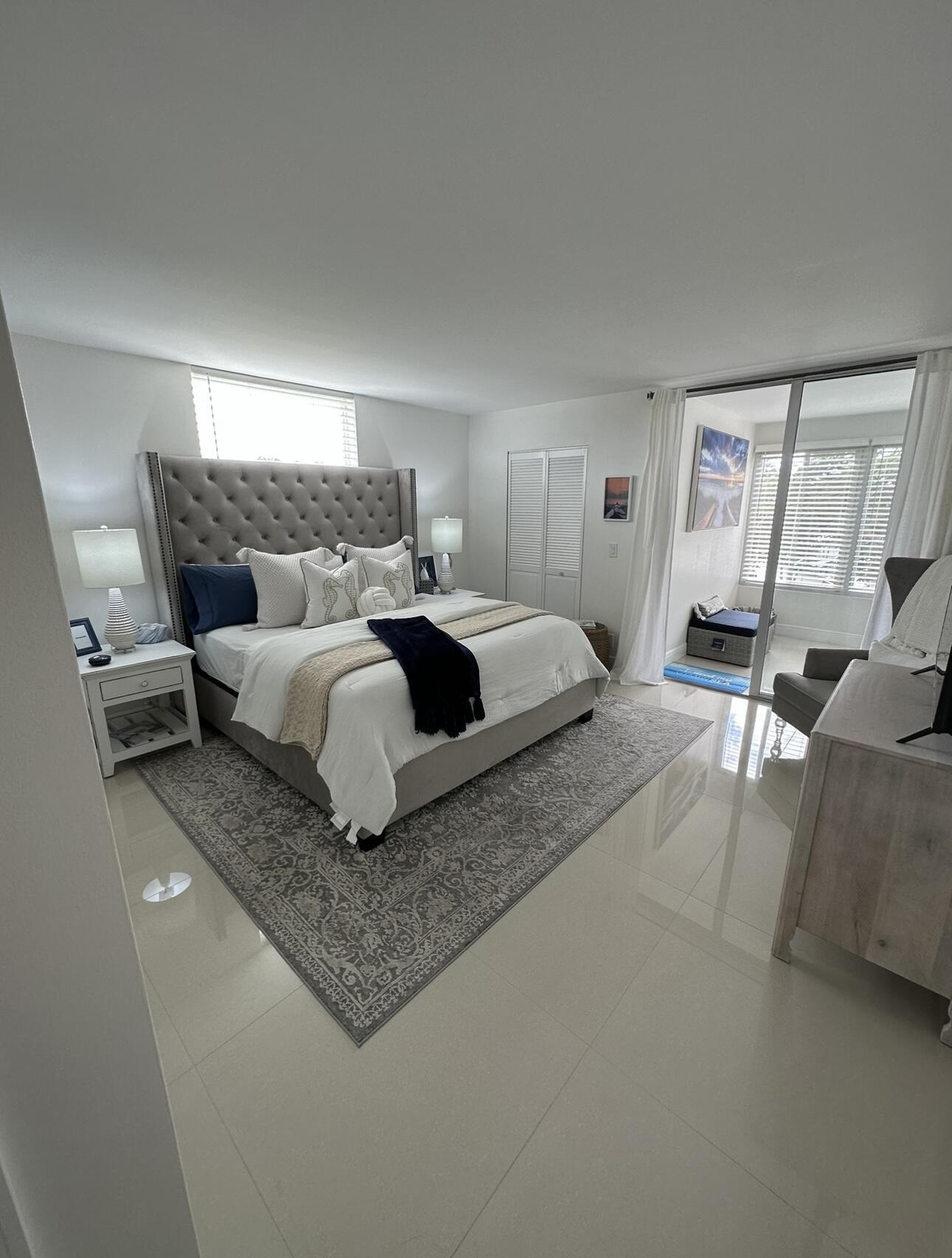 VILLAGES OF ORIOLE DEAUVILLE CONDO - Residential