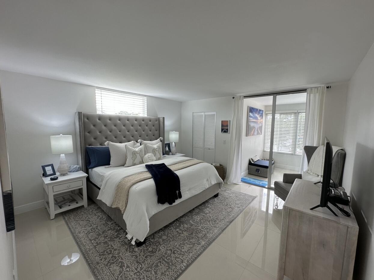 VILLAGES OF ORIOLE DEAUVILLE CONDO - Residential