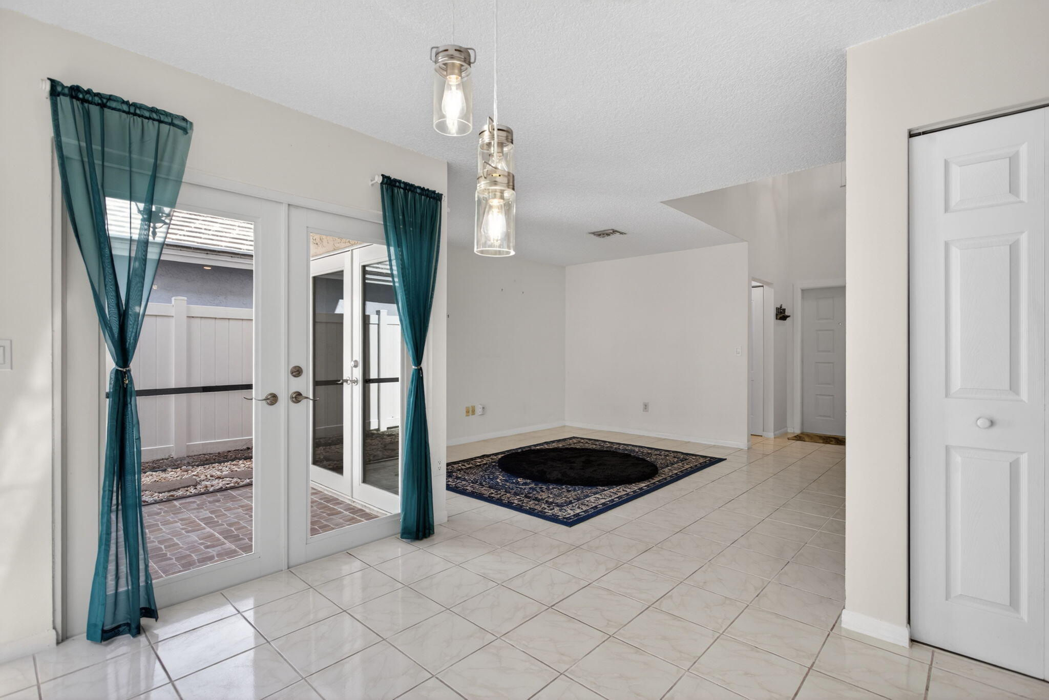 JACARANDA PARCEL 608 - Residential