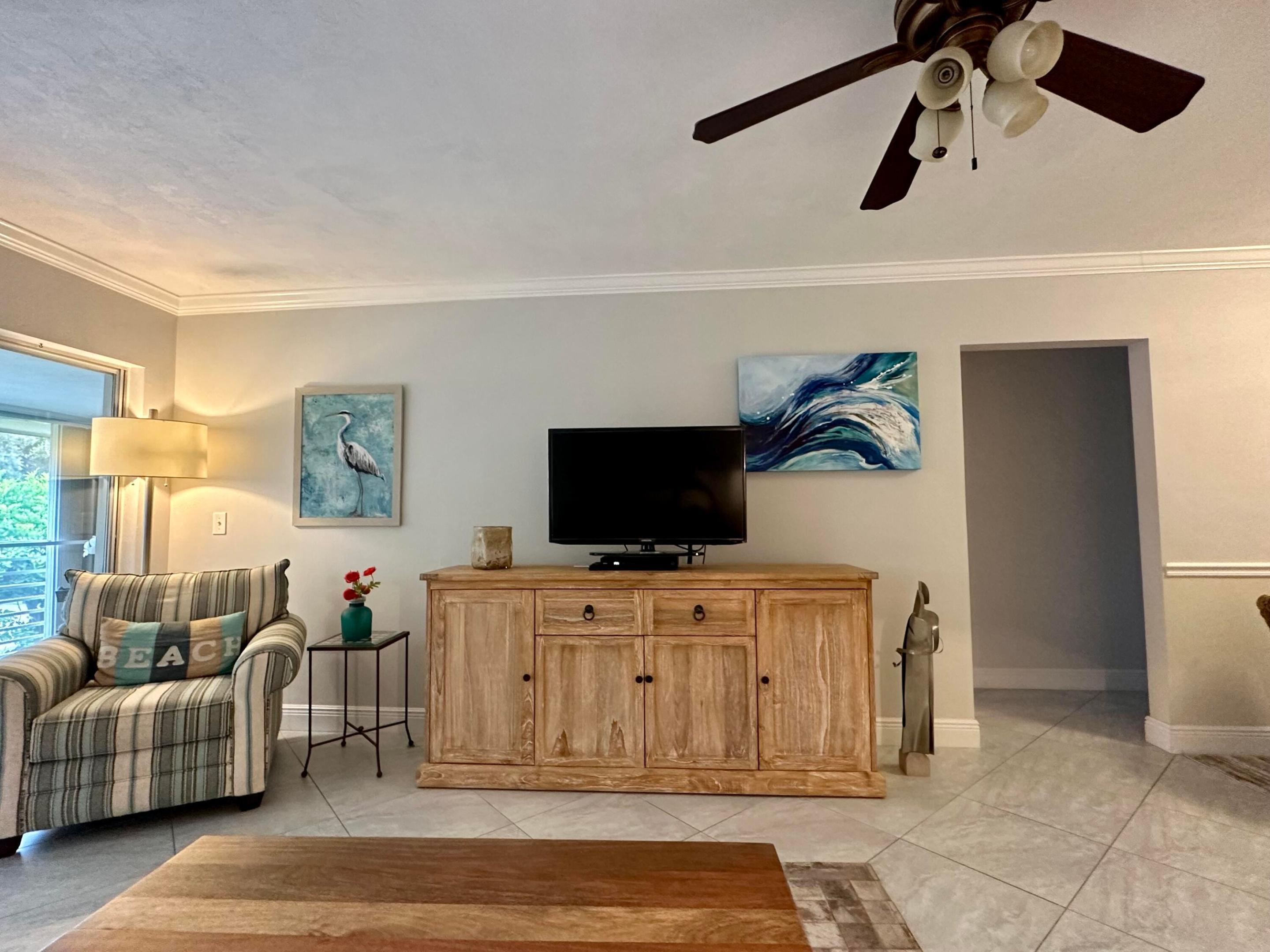 TEQUESTA GARDEN CONDO 7 - Residential