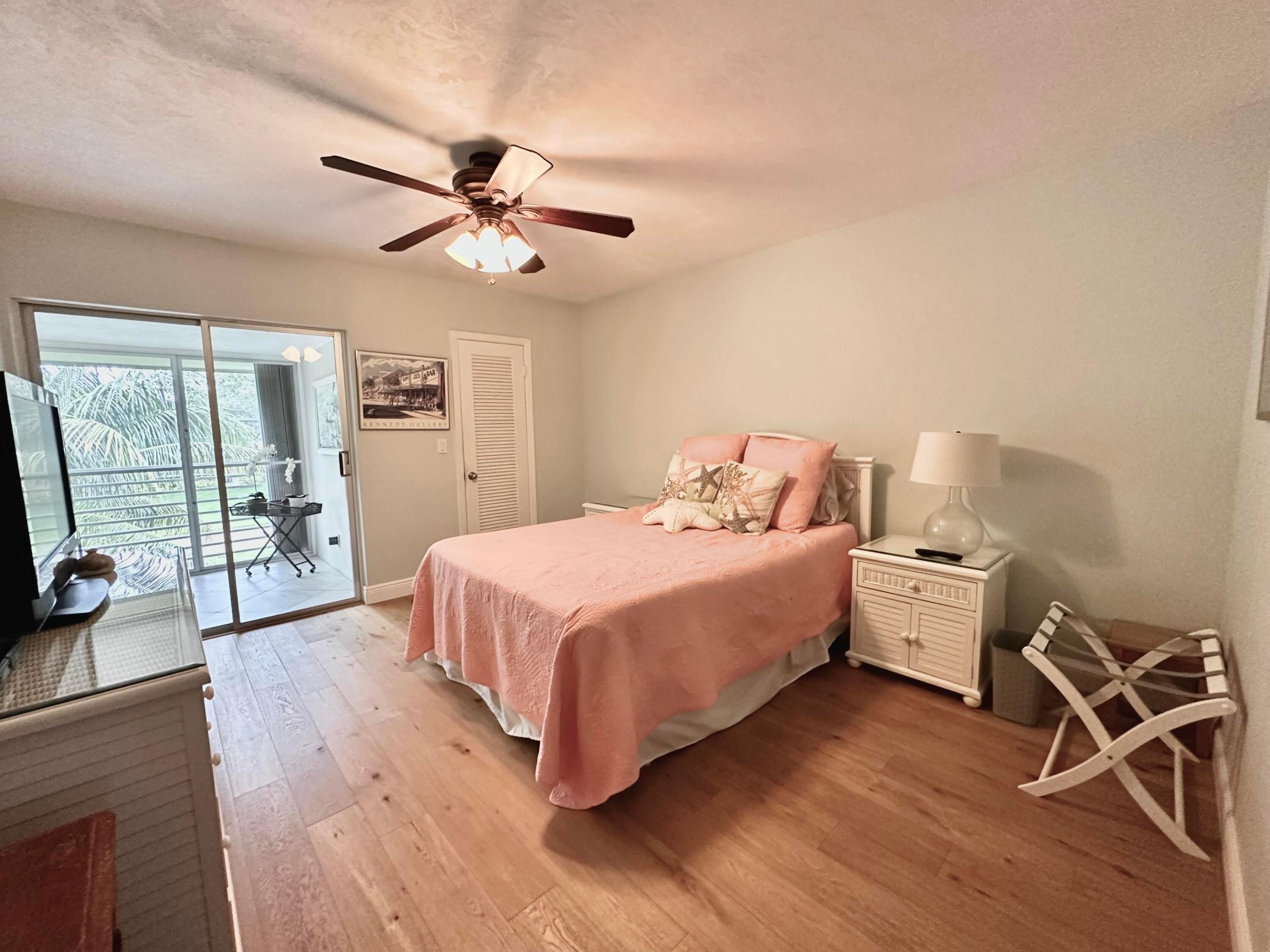 TEQUESTA GARDEN CONDO 7 - Residential