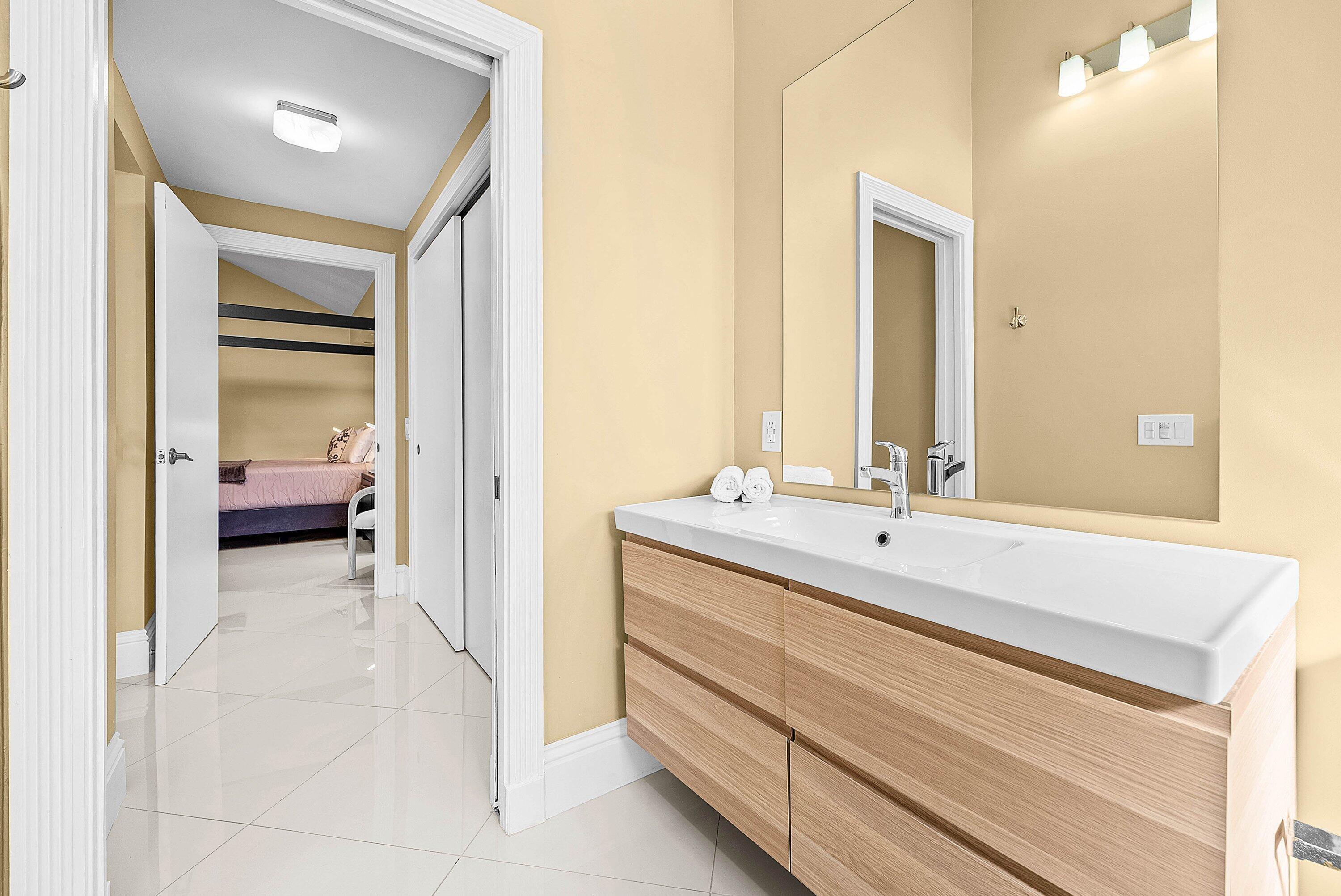 STEEPLE CHASE - Residential Lease