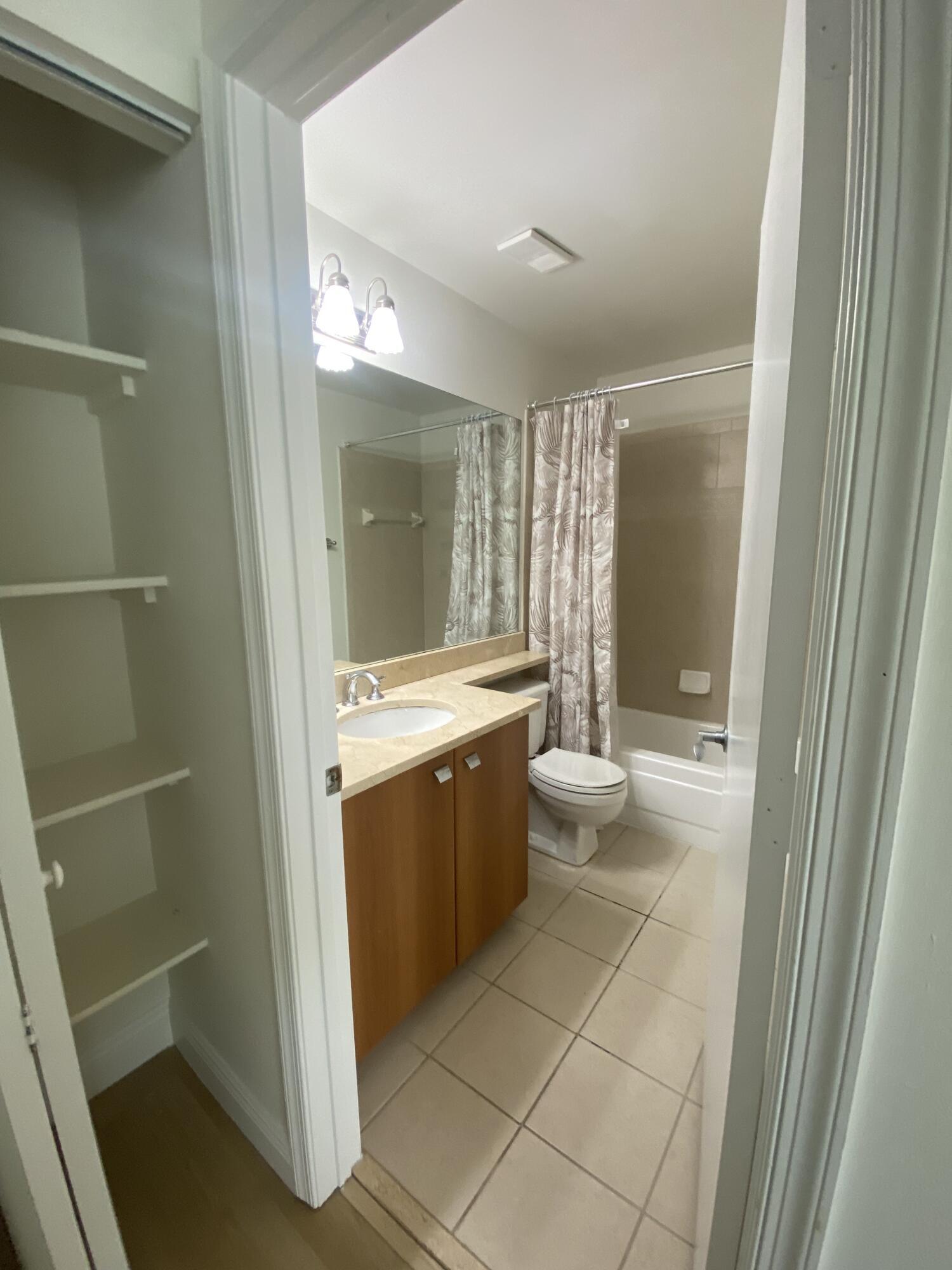 BAHIA AT DELRAY CONDO - Residential