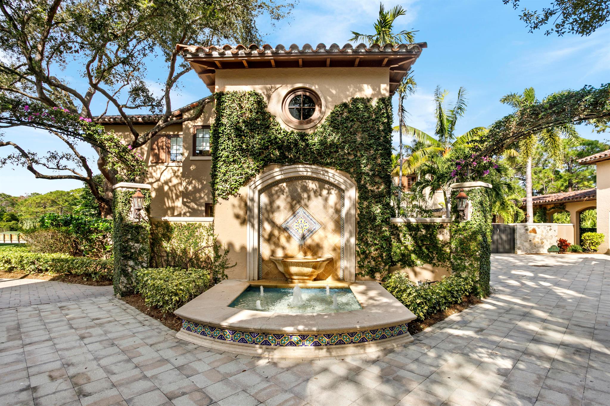 BEARS CLUB VILLAS CONDO - Residential