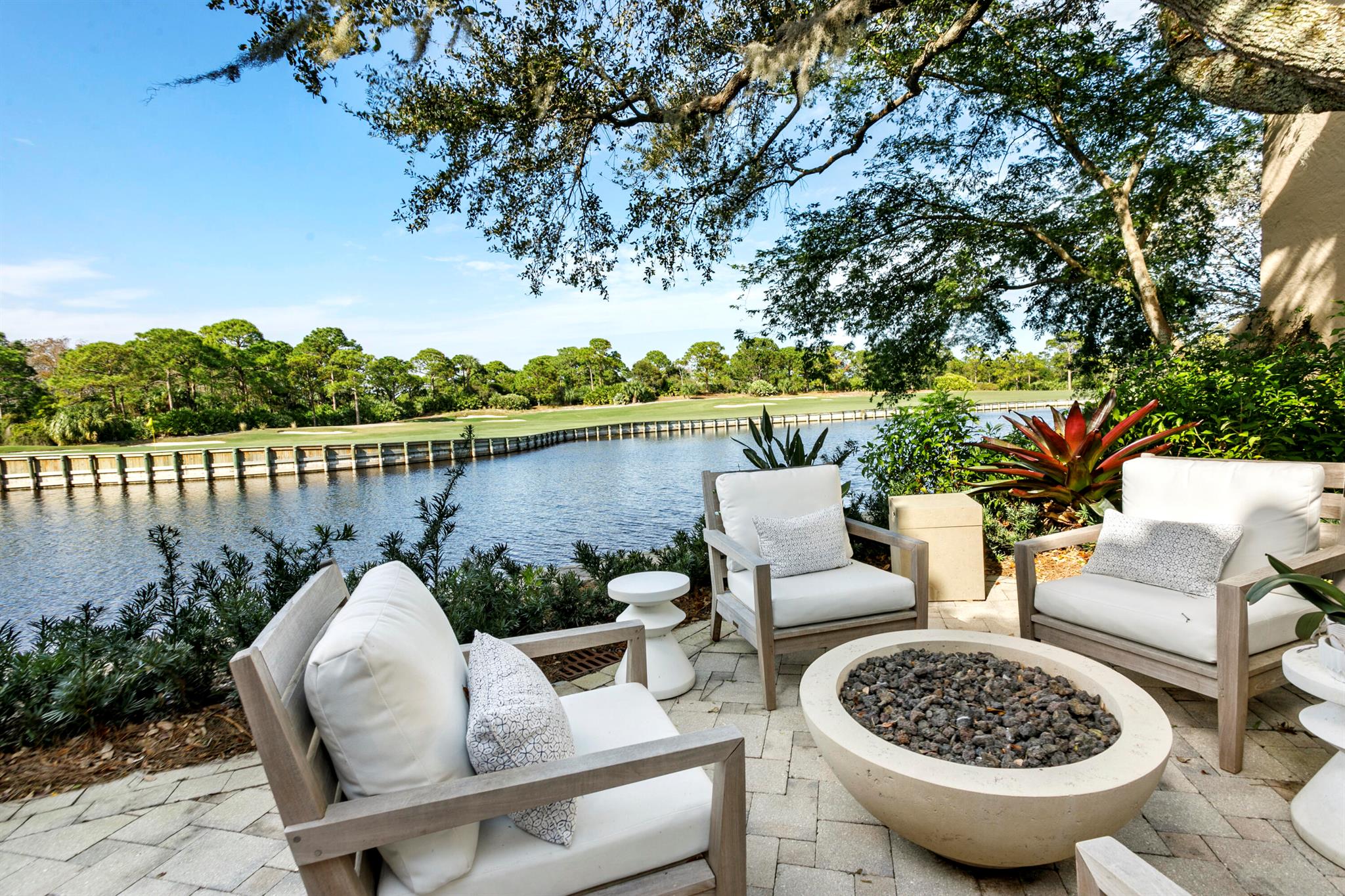 BEARS CLUB VILLAS CONDO - Residential
