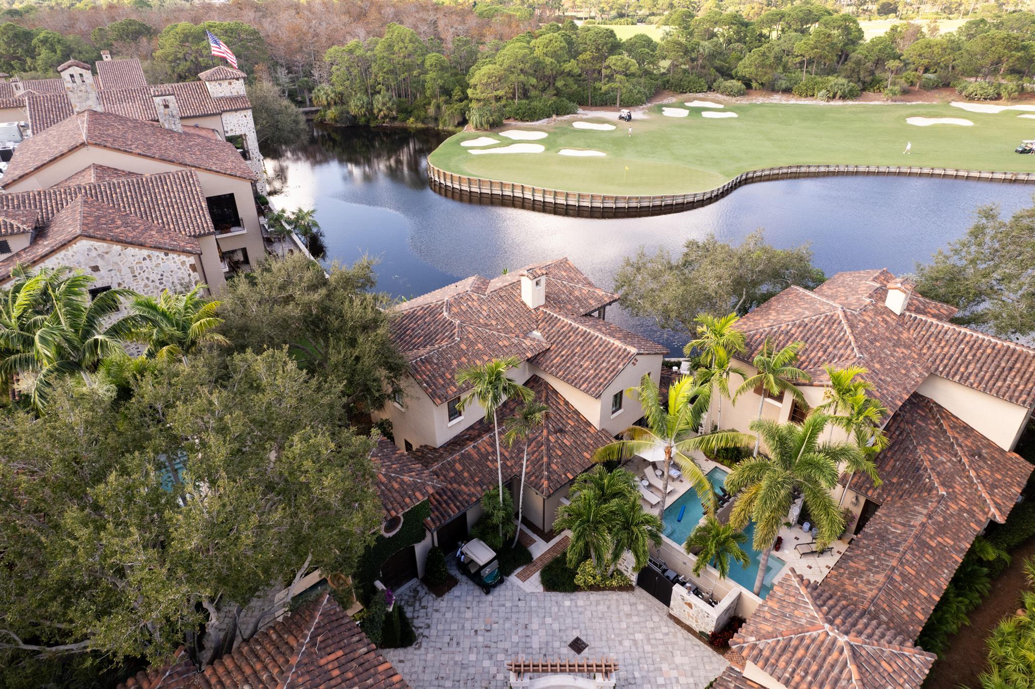 BEARS CLUB VILLAS CONDO - Residential