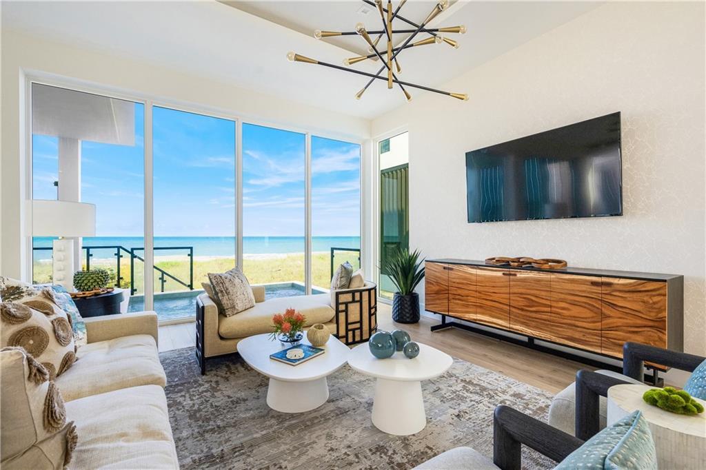 Diamond Shores - Residential