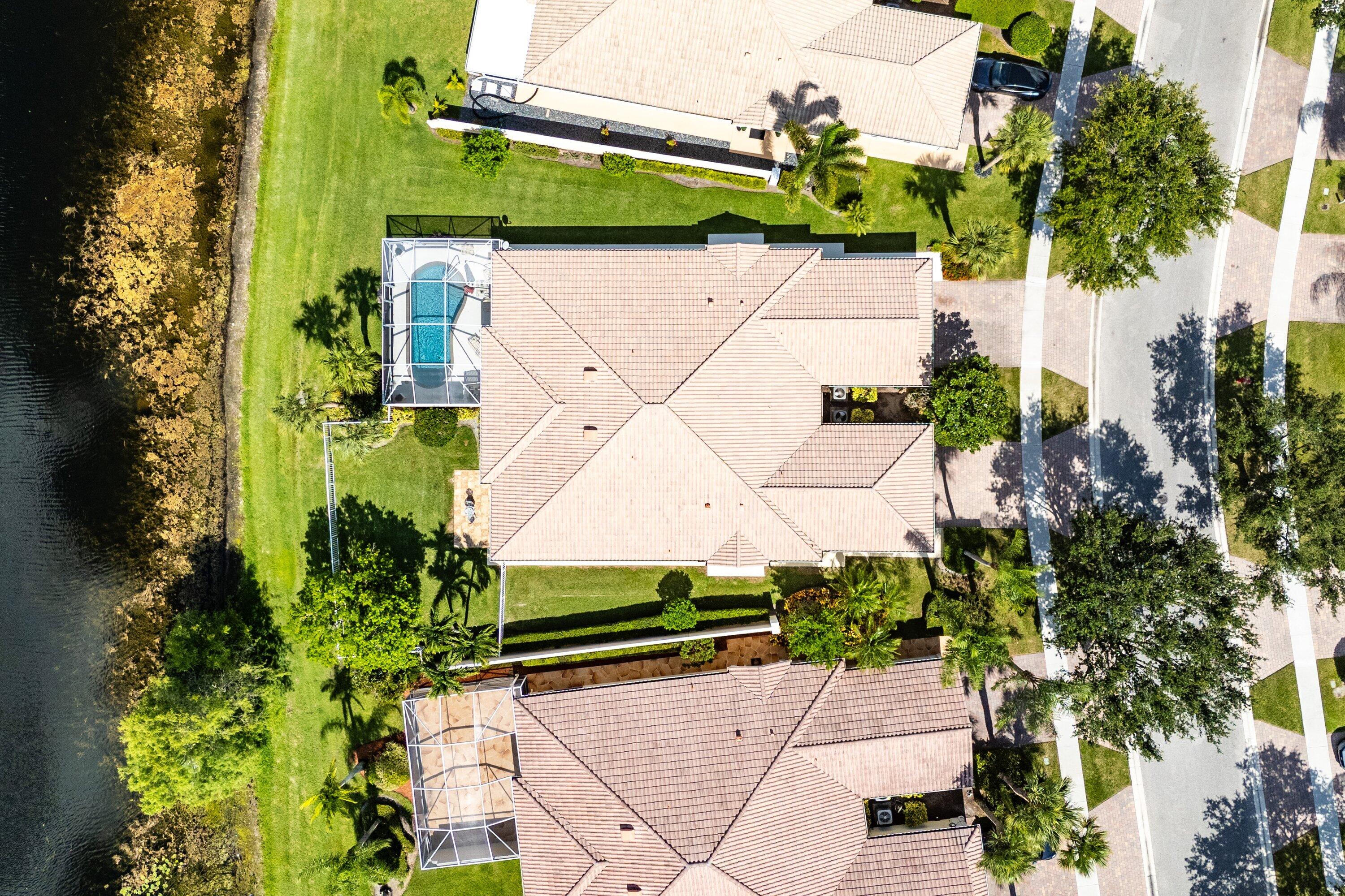 VILLAGEWALK OF WELLINGTON 1 - Residential