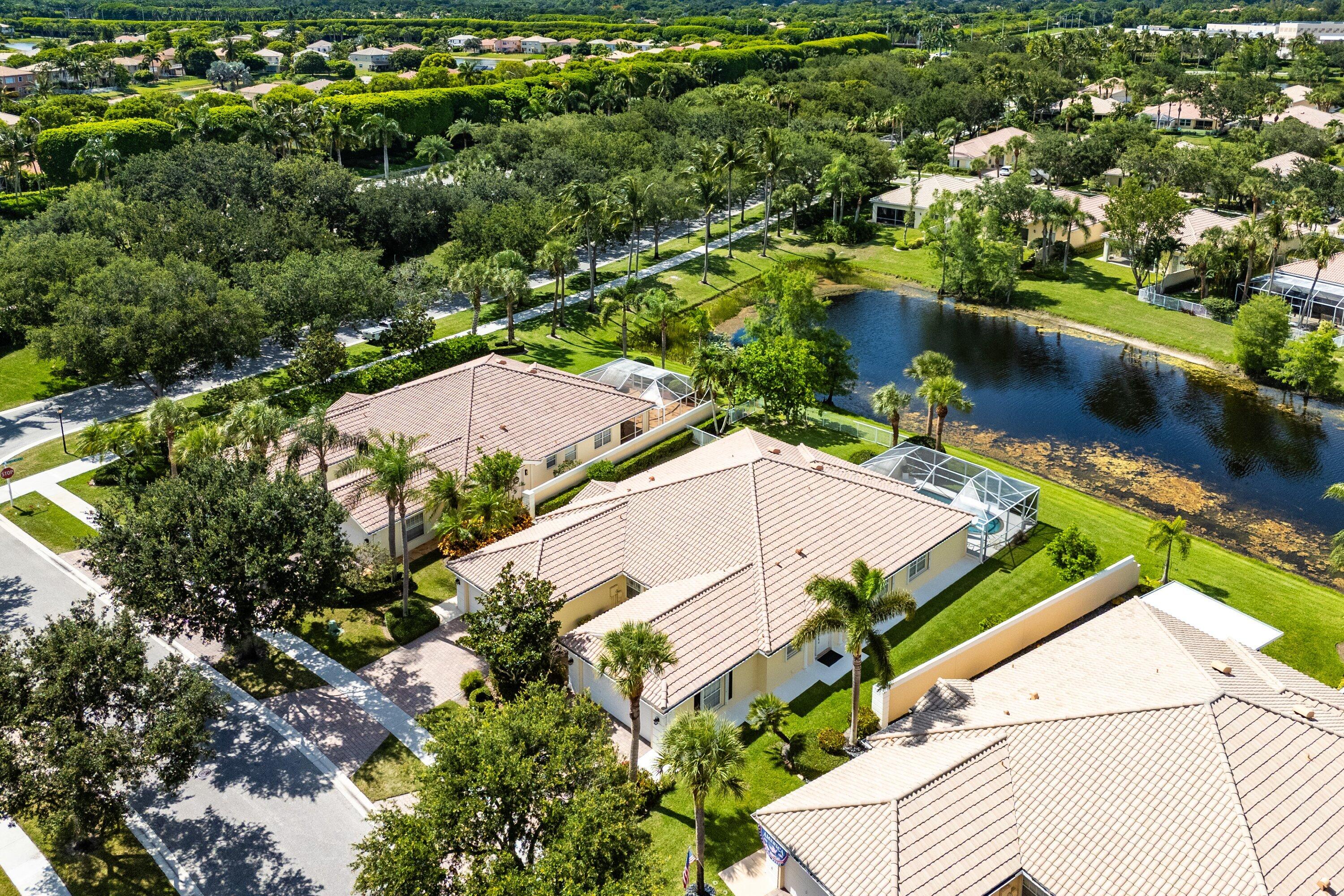 VILLAGEWALK OF WELLINGTON 1 - Residential