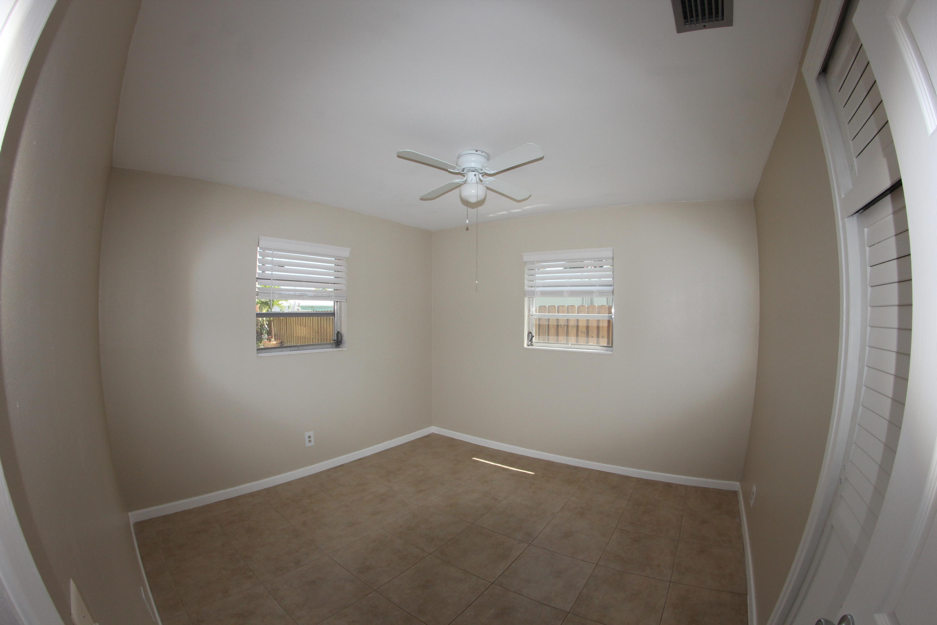 CORAL MANOR - Residential Lease