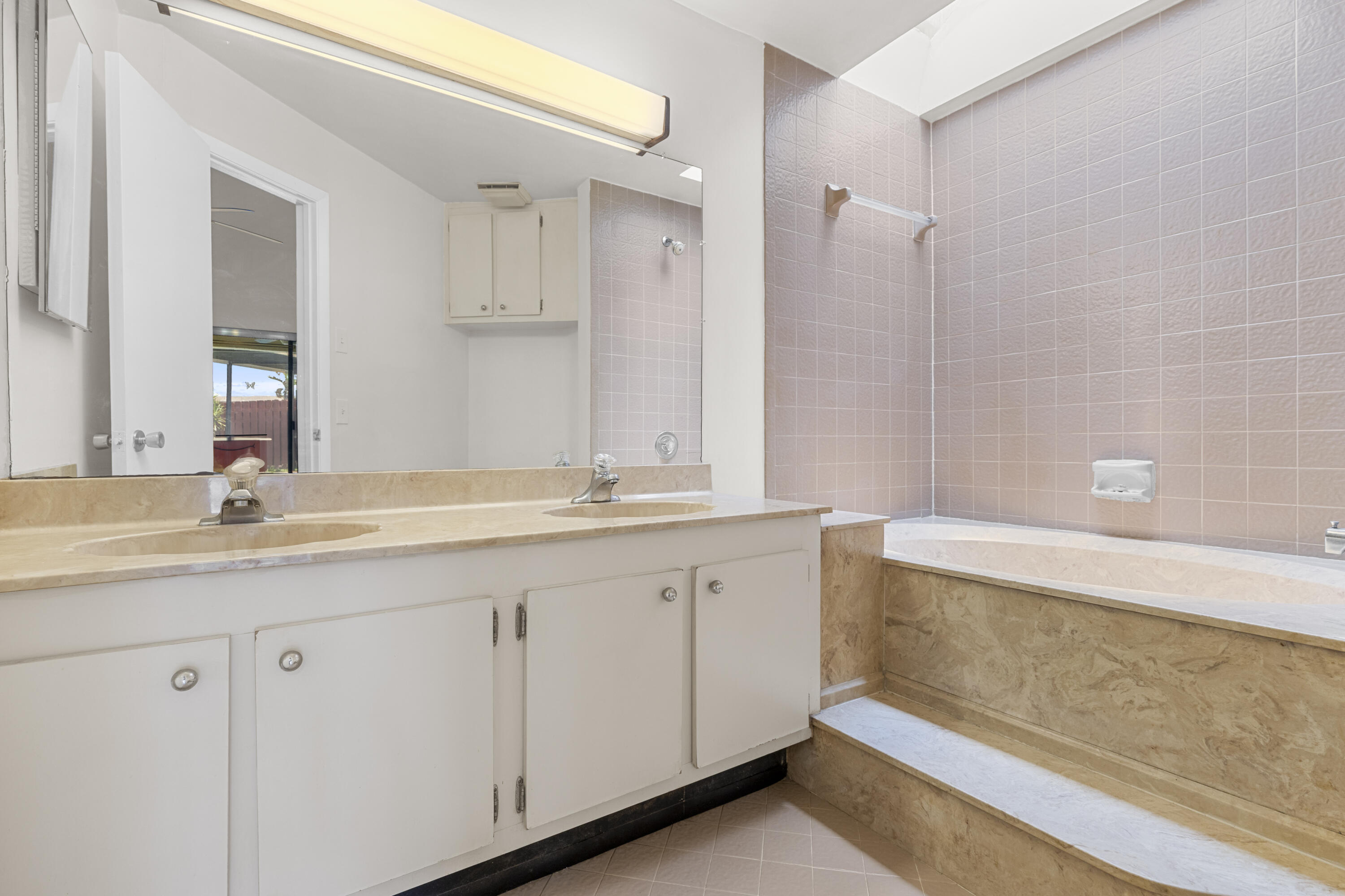Pembroke Lakes South - Residential
