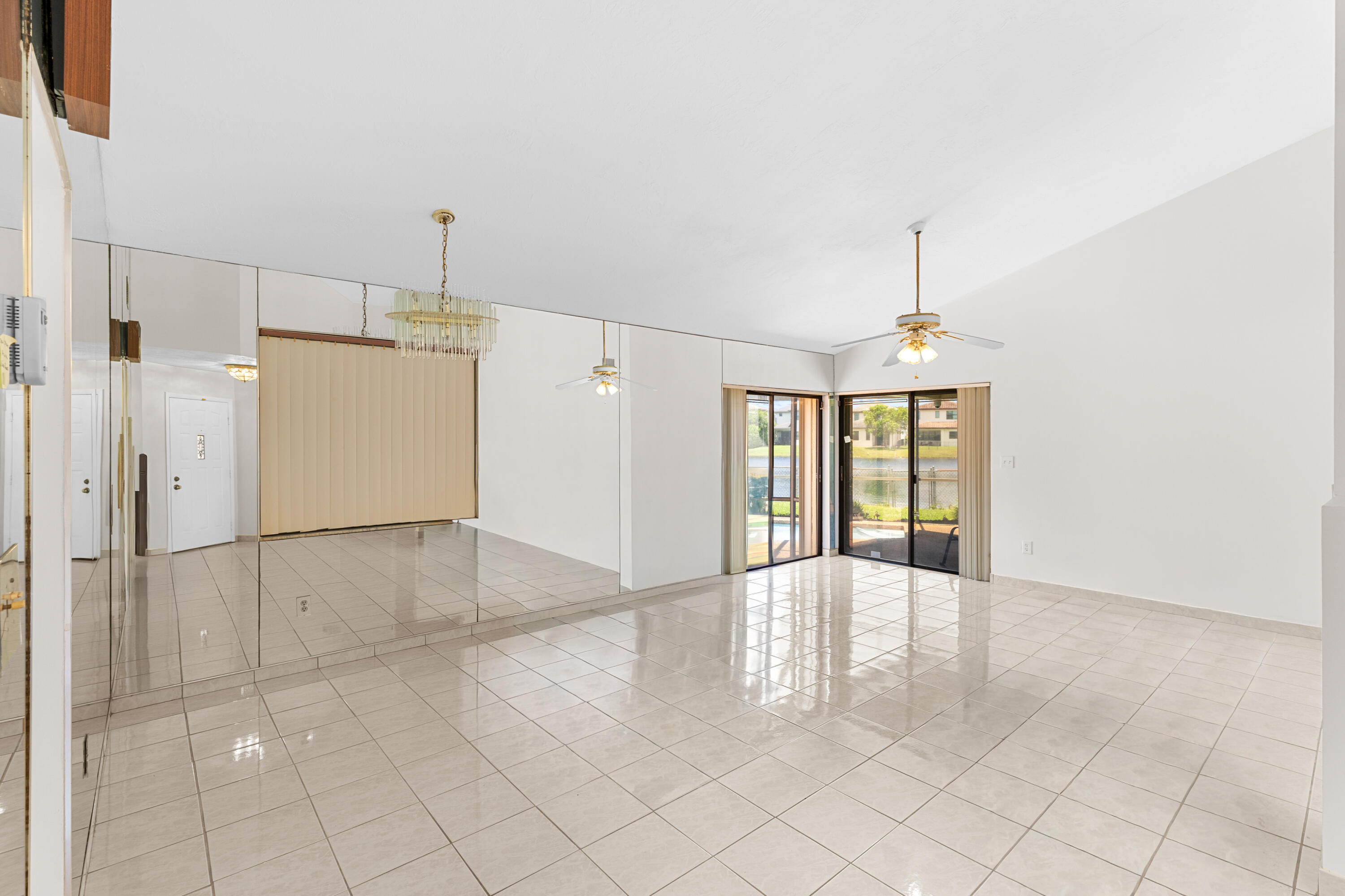 Pembroke Lakes South - Residential
