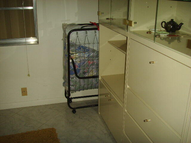 VILLAGES OF ORIOLE ABBEY CONDO - Residential Lease