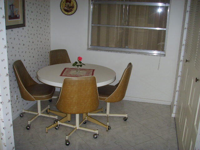 VILLAGES OF ORIOLE ABBEY CONDO - Residential Lease