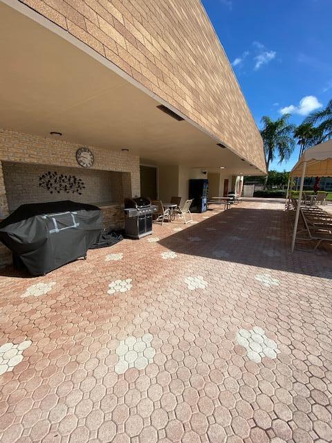 VILLAGES OF ORIOLE ABBEY CONDO - Residential Lease