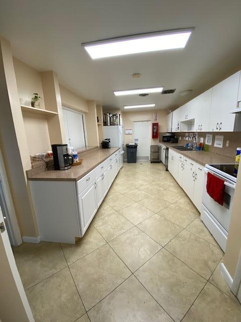 VILLAGES OF ORIOLE ABBEY CONDO - Residential Lease