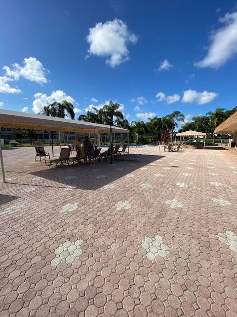 VILLAGES OF ORIOLE ABBEY CONDO - Residential Lease
