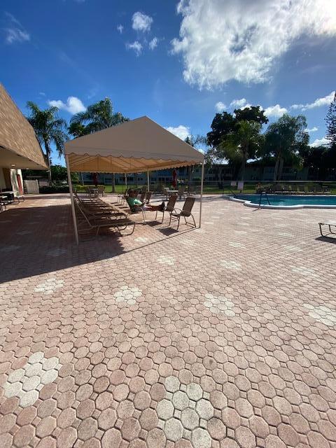 VILLAGES OF ORIOLE ABBEY CONDO - Residential Lease