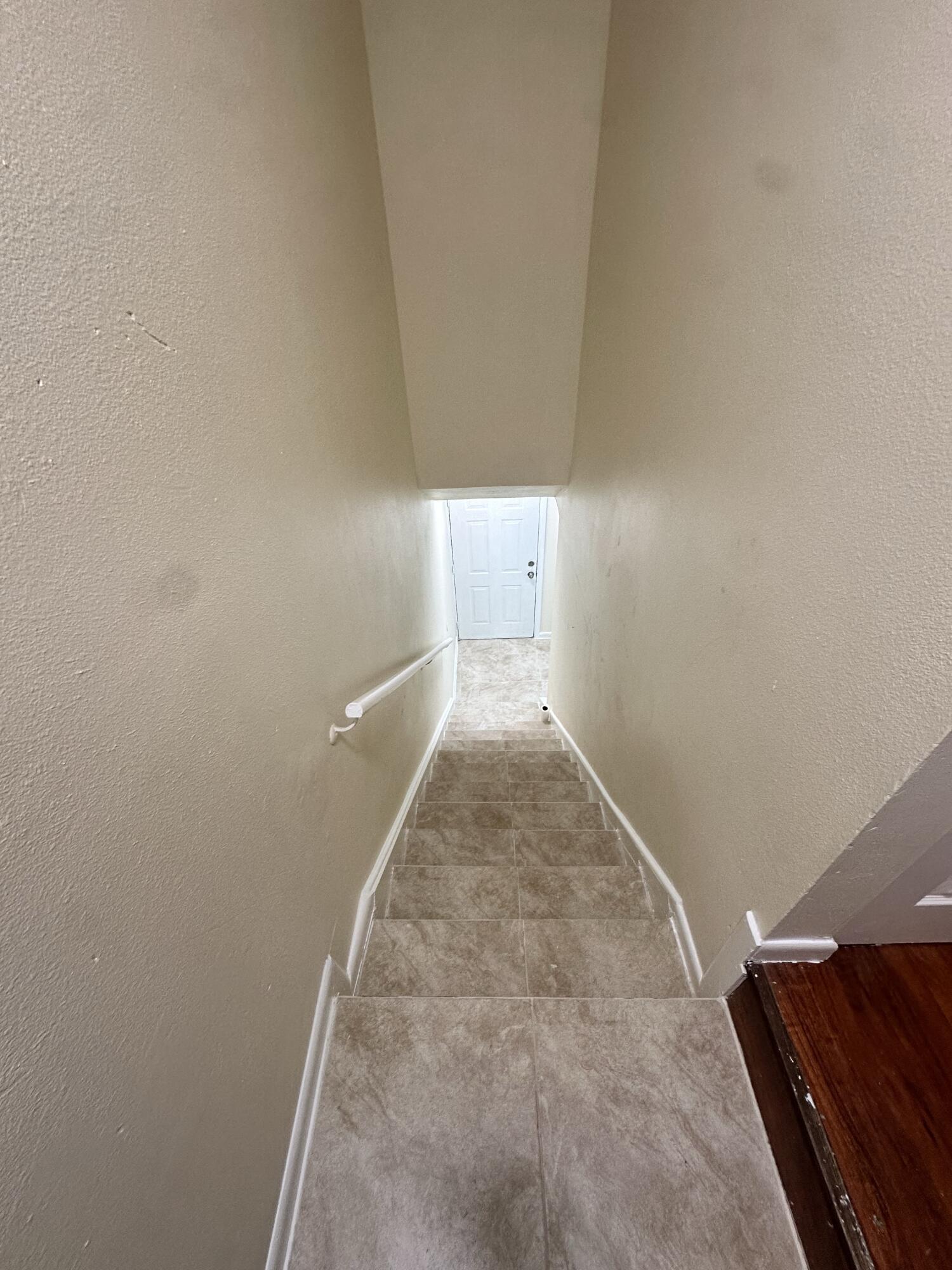 BLUEBERRY HILL IV CONDO - Residential Lease