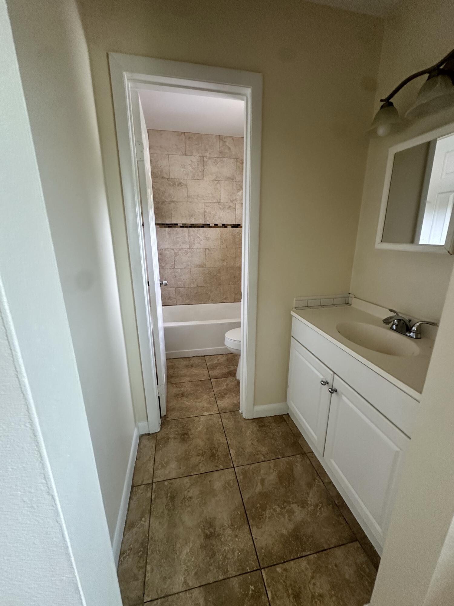 BLUEBERRY HILL IV CONDO - Residential Lease