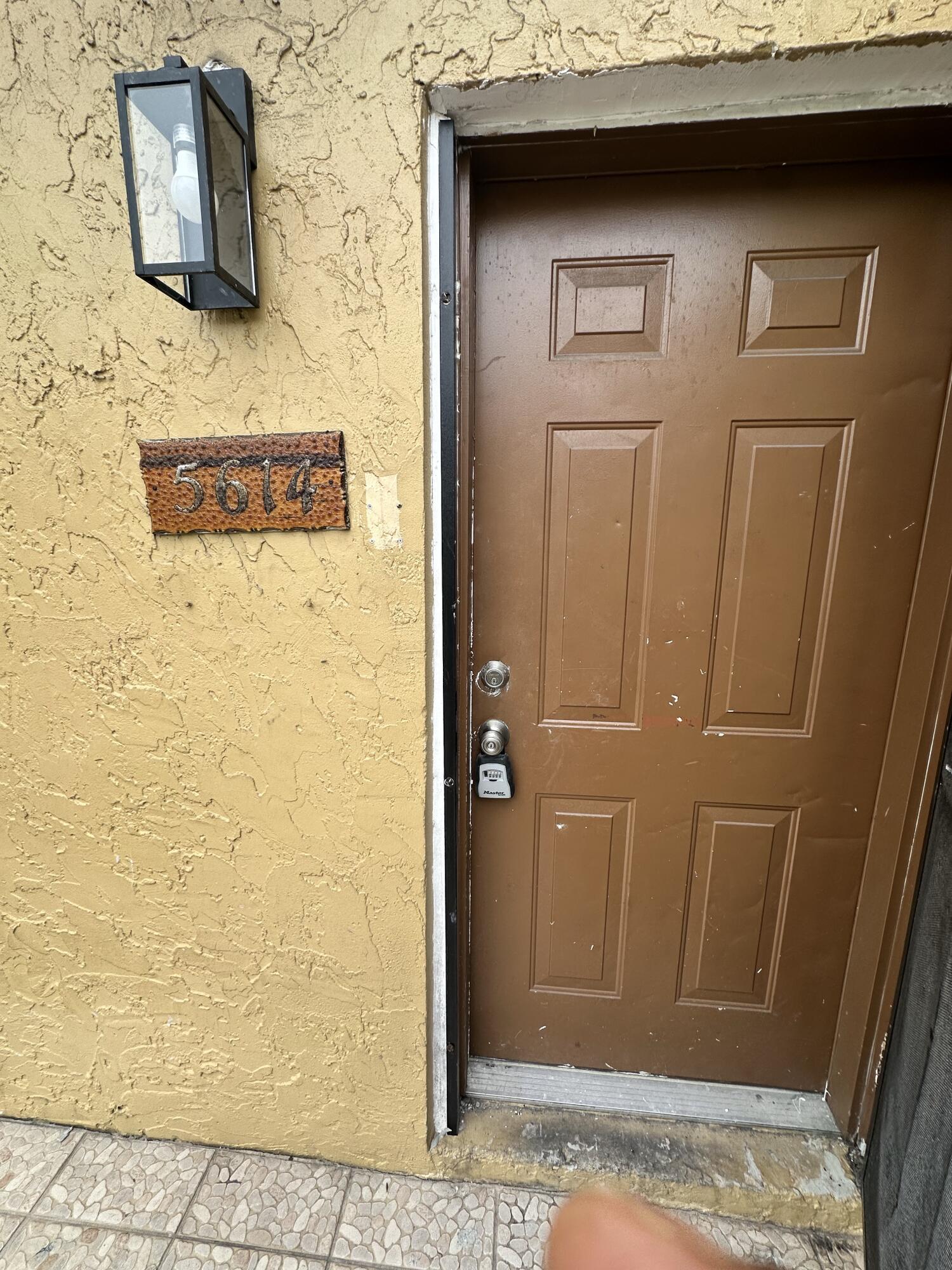 BLUEBERRY HILL IV CONDO - Residential Lease
