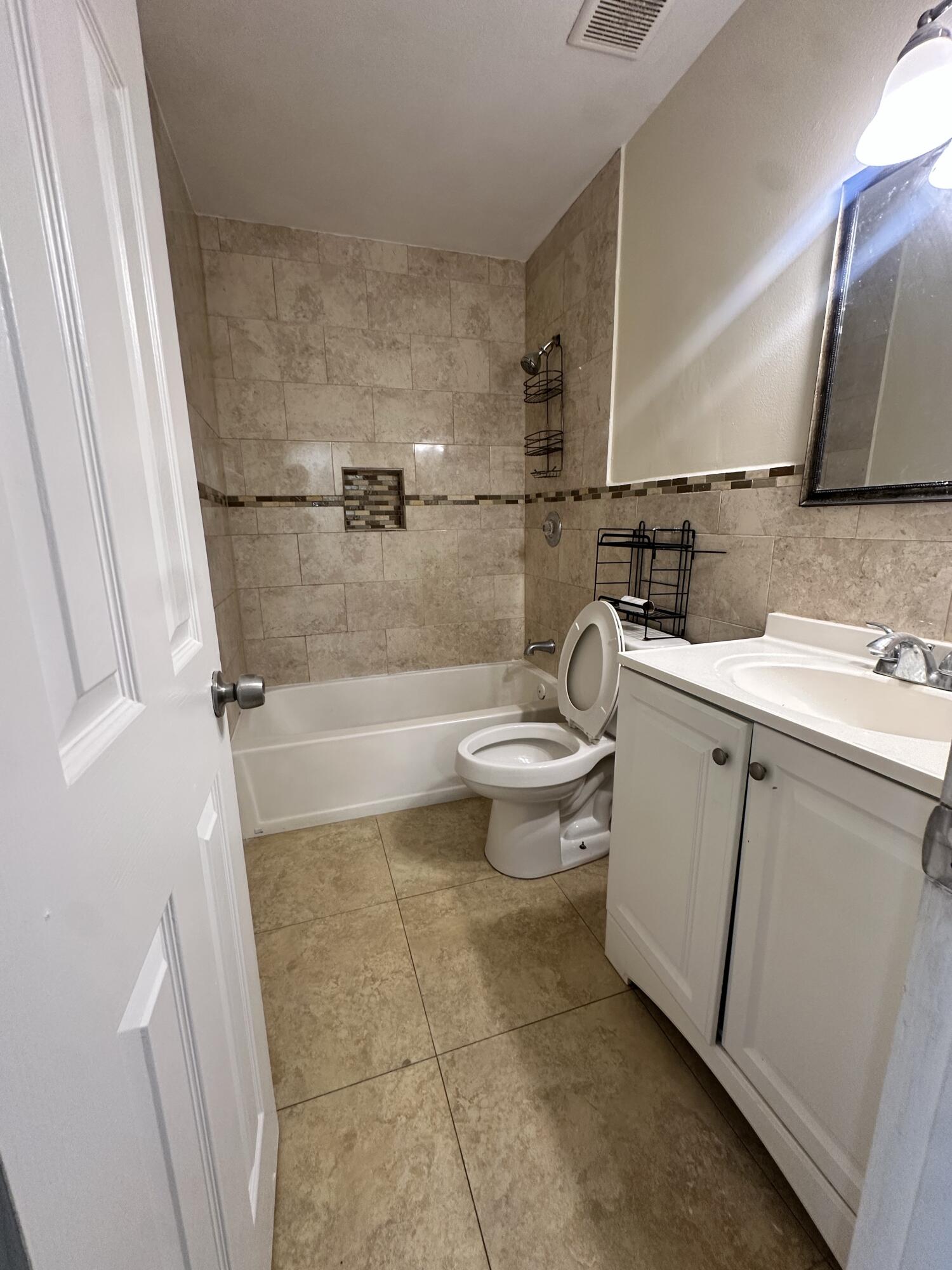 BLUEBERRY HILL IV CONDO - Residential Lease