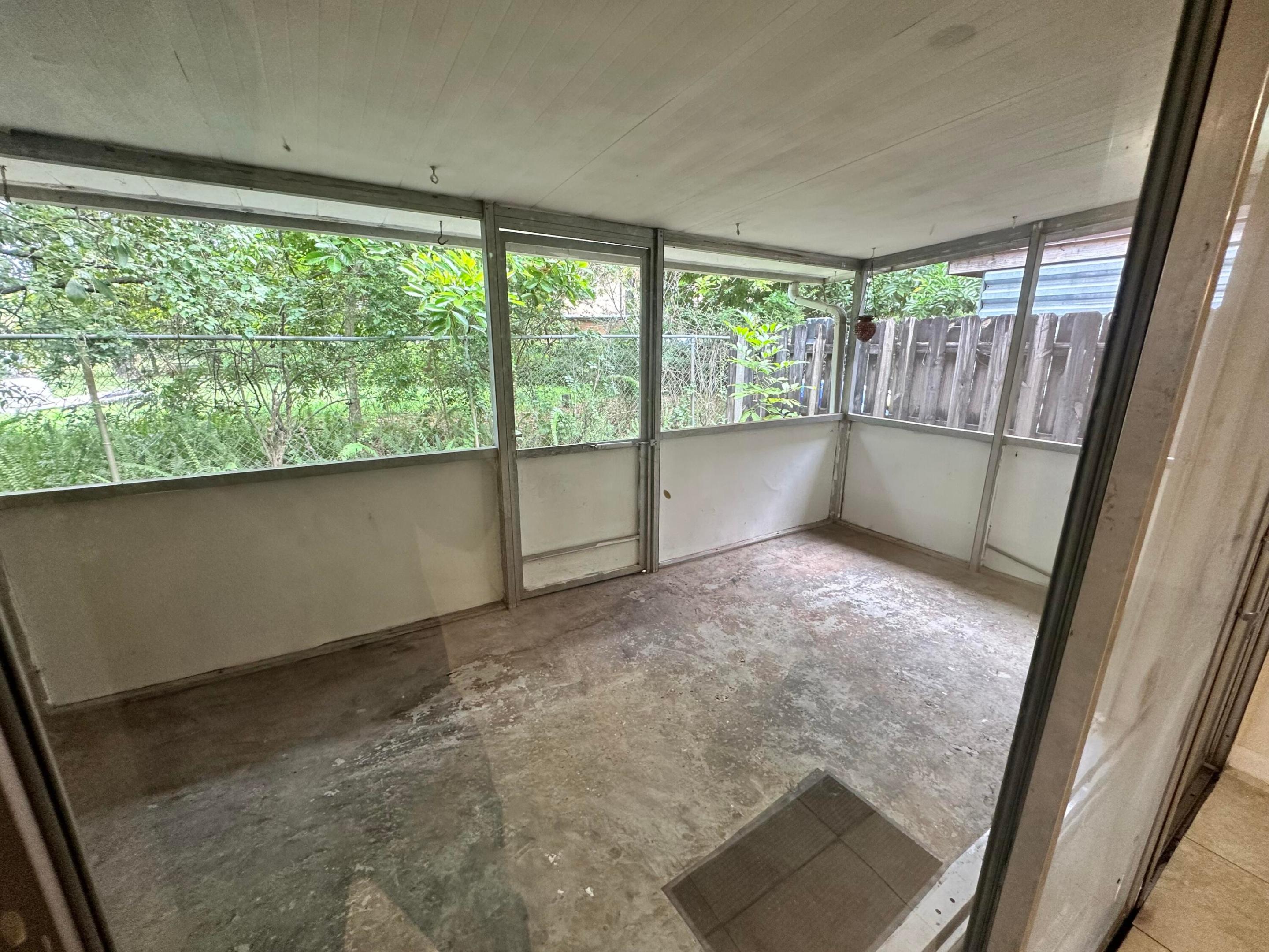 BLUEBERRY HILL IV CONDO - Residential Lease