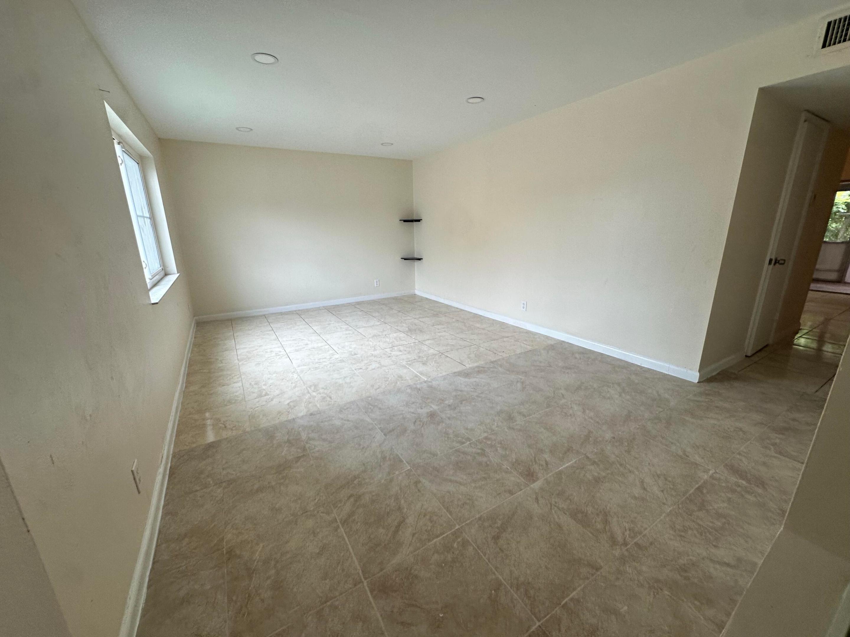 BLUEBERRY HILL IV CONDO - Residential Lease