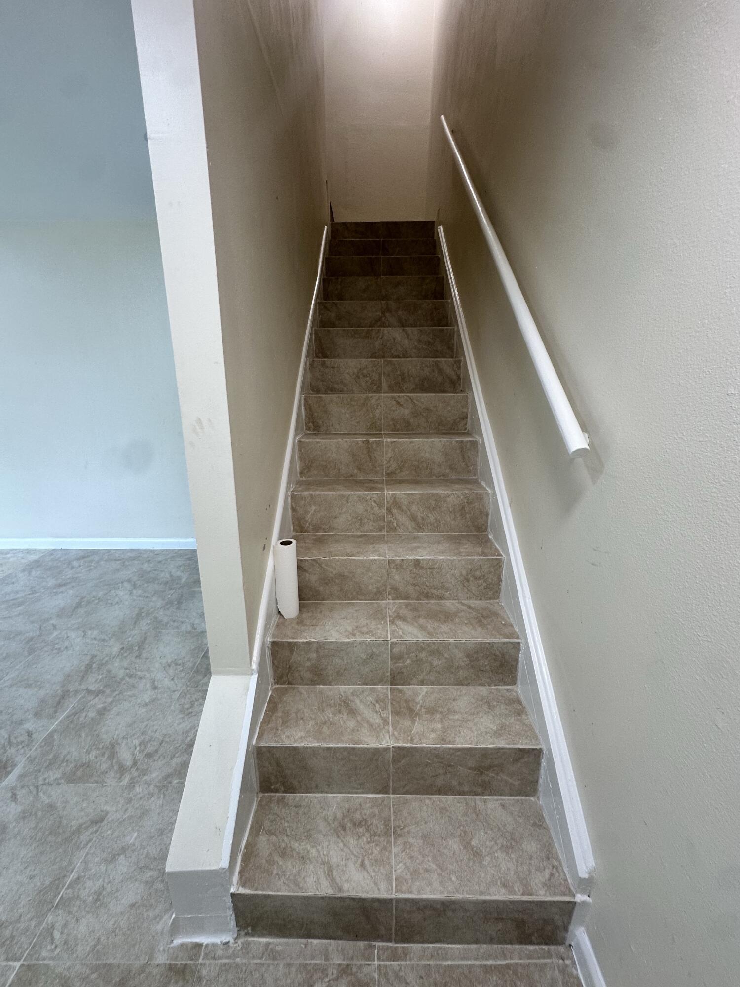 BLUEBERRY HILL IV CONDO - Residential Lease