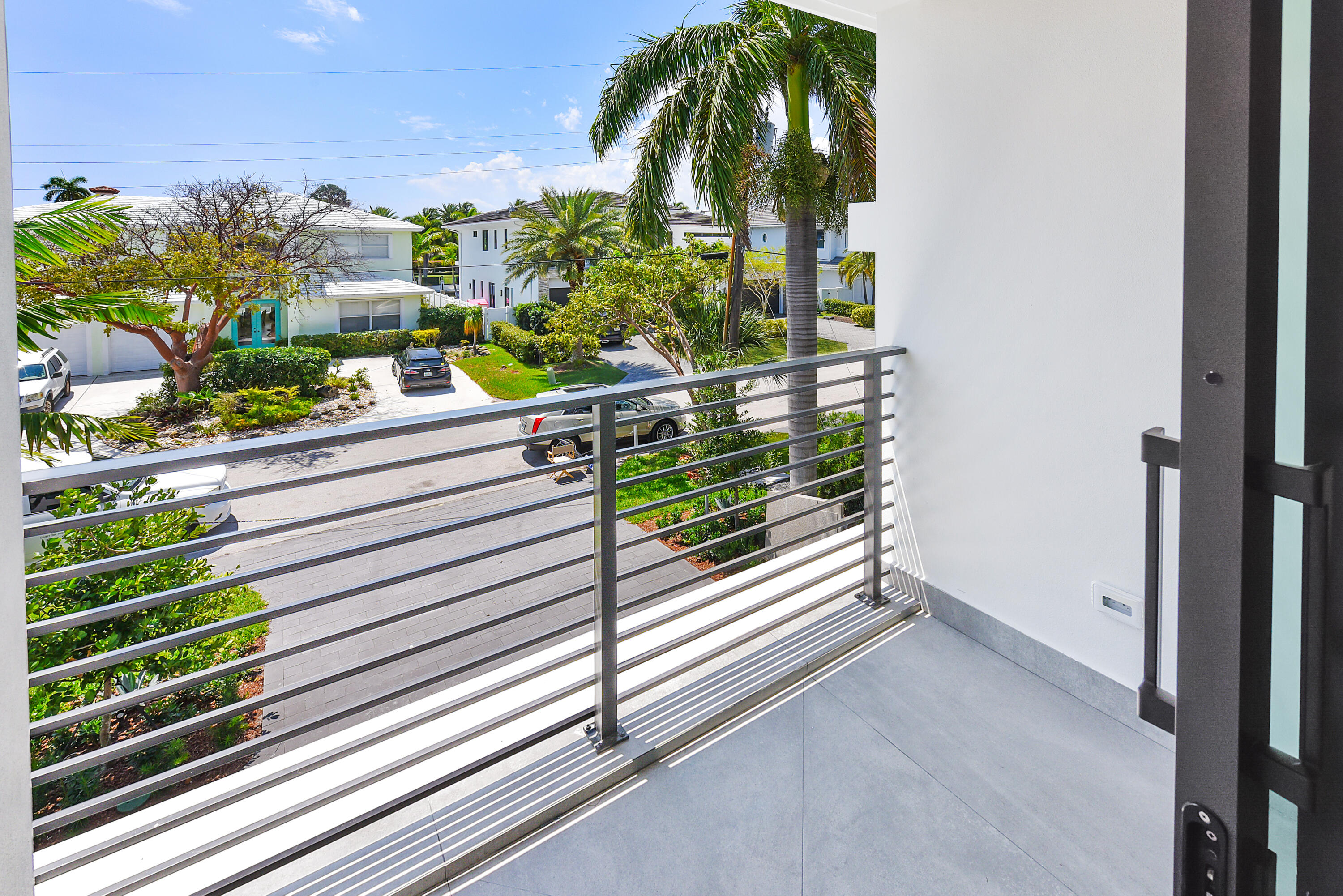 HARBOUR EAST - Residential