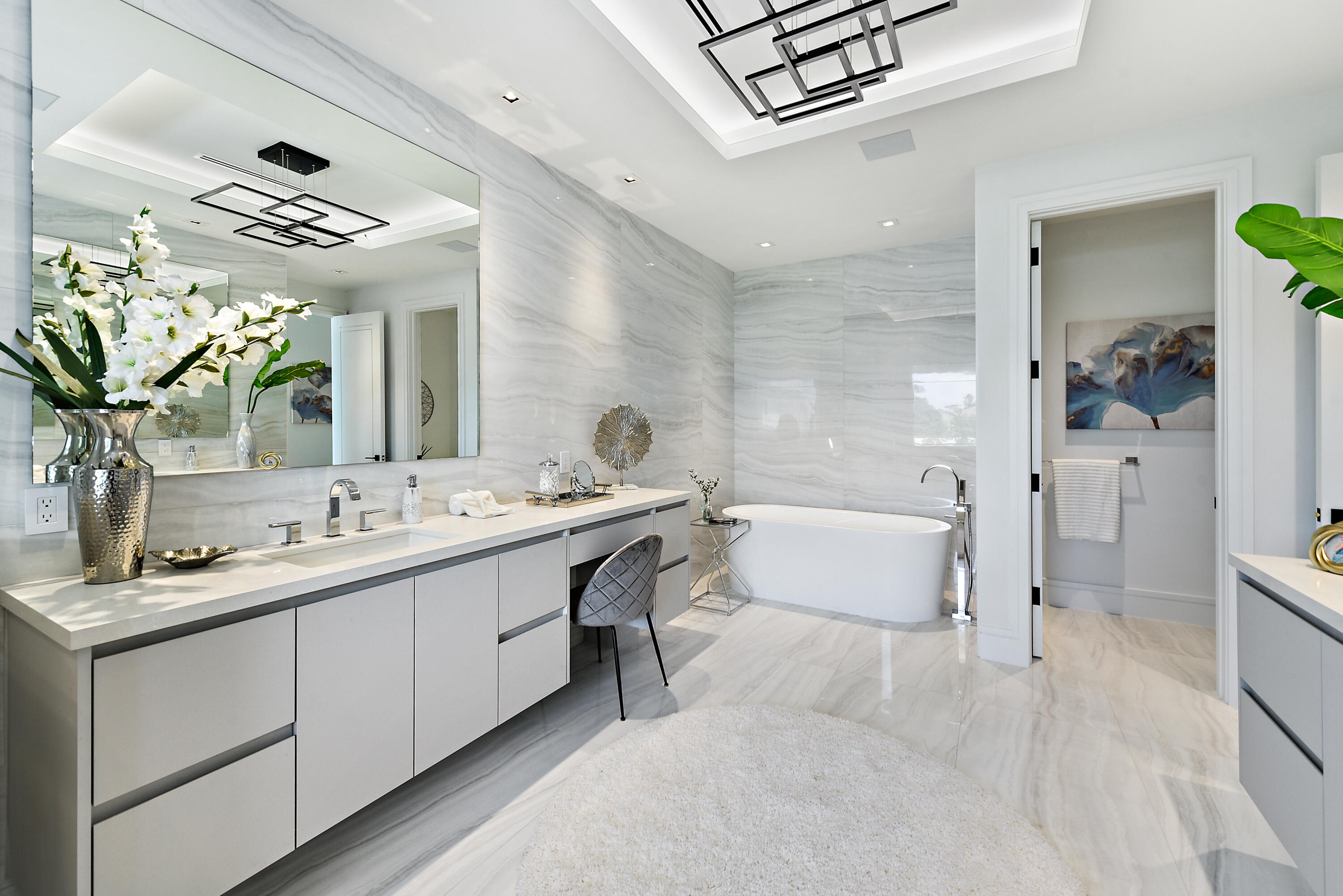 HARBOUR EAST - Residential