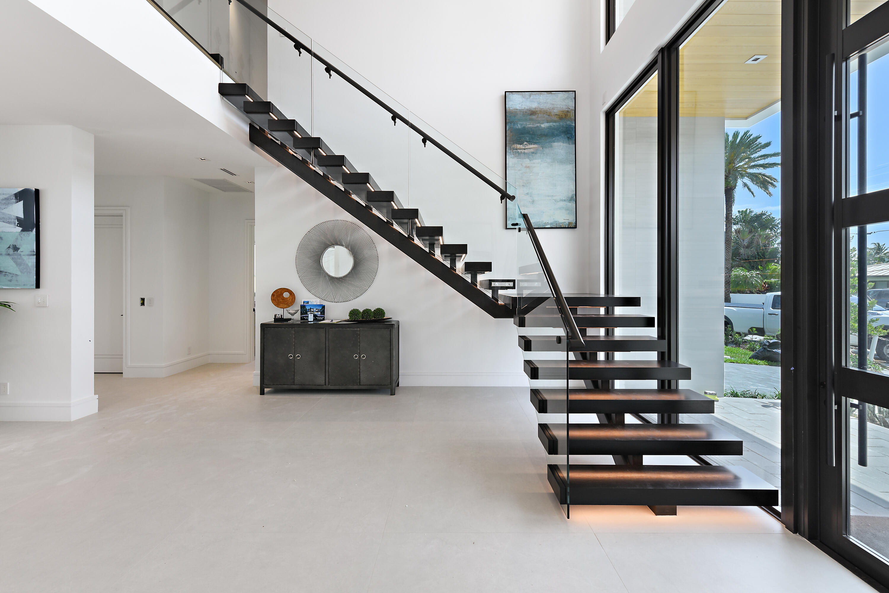 HARBOUR EAST - Residential